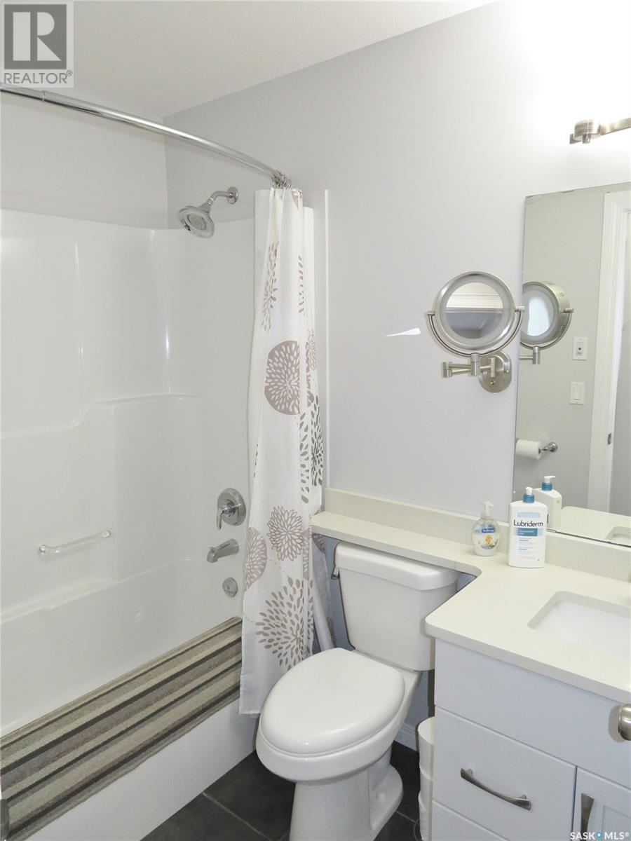 1202 Rempel Crescent, Saskatoon, Saskatchewan  S7T 0M2 - Photo 13 - SK002031