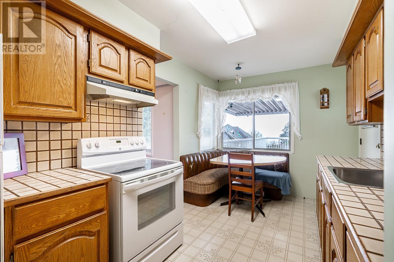1042 Madore Avenue, Coquitlam, British Columbia  V3K 3B8 - Photo 6 - R2986439