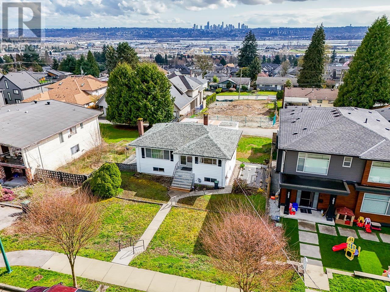 1042 Madore Avenue, Coquitlam, British Columbia  V3K 3B8 - Photo 22 - R2986439