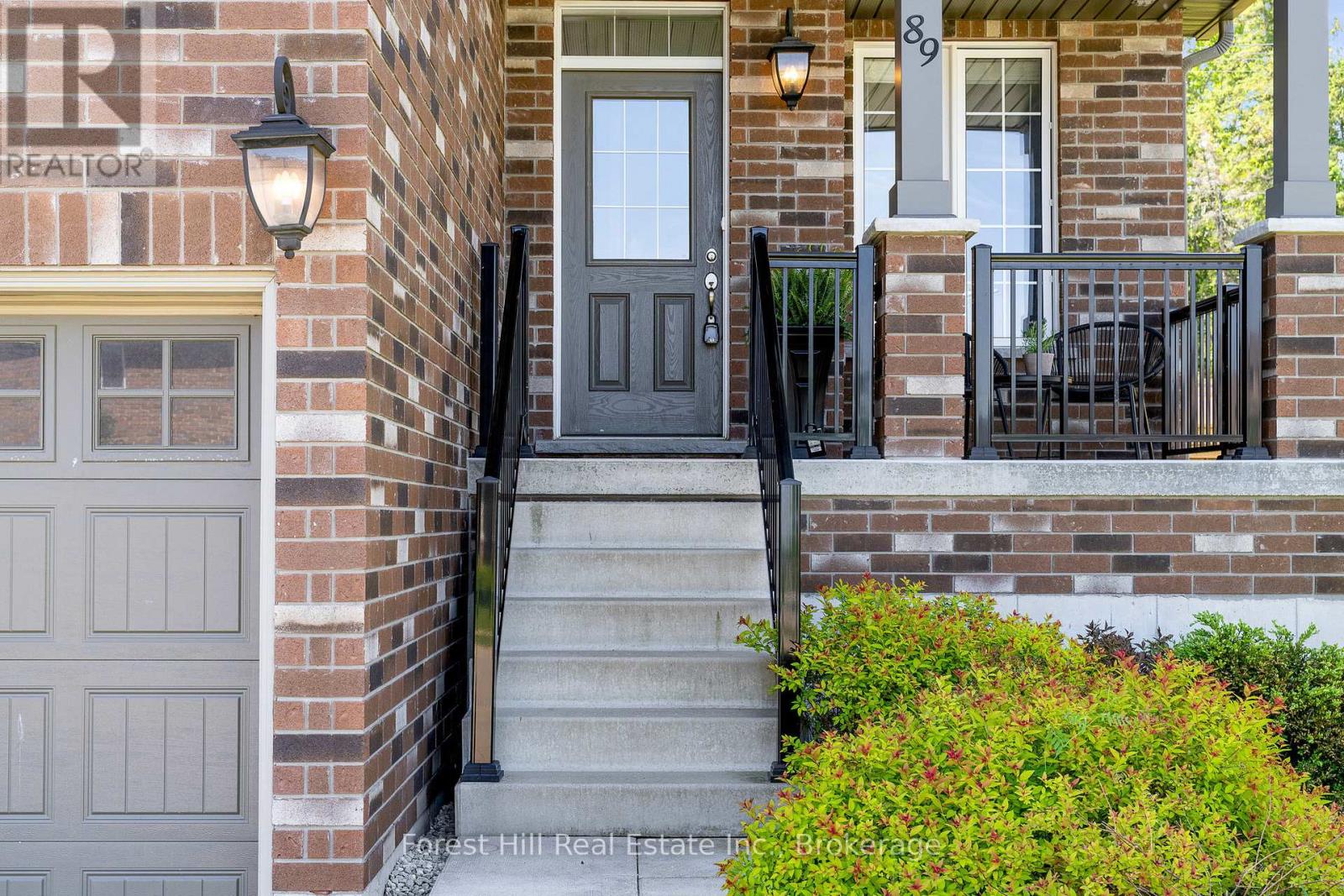 Property at 89 LOCKERBIE CRESCENT image 2