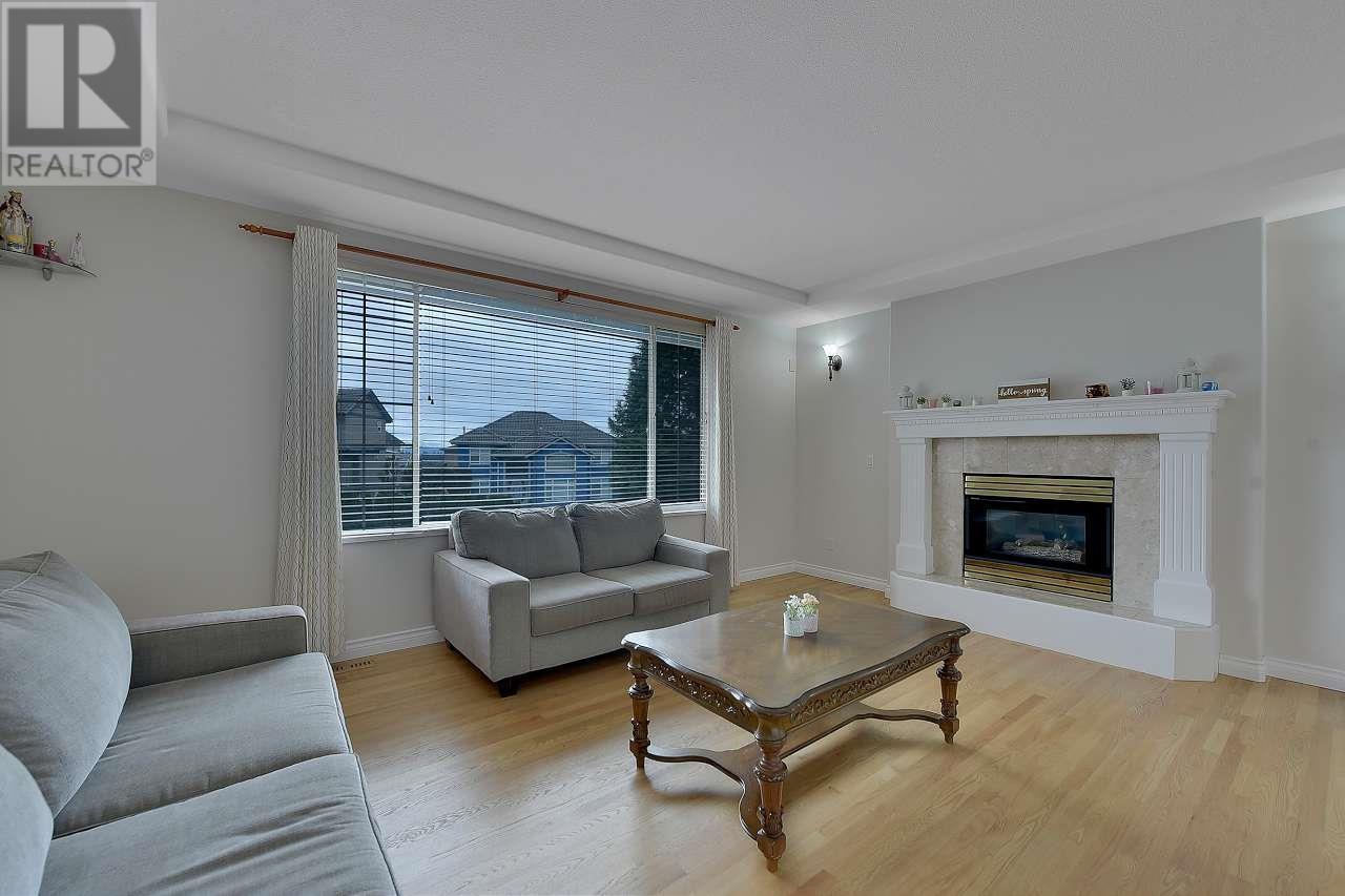 120 2998 Robson Drive, Coquitlam, British Columbia  V3E 2X6 - Photo 8 - R2973036