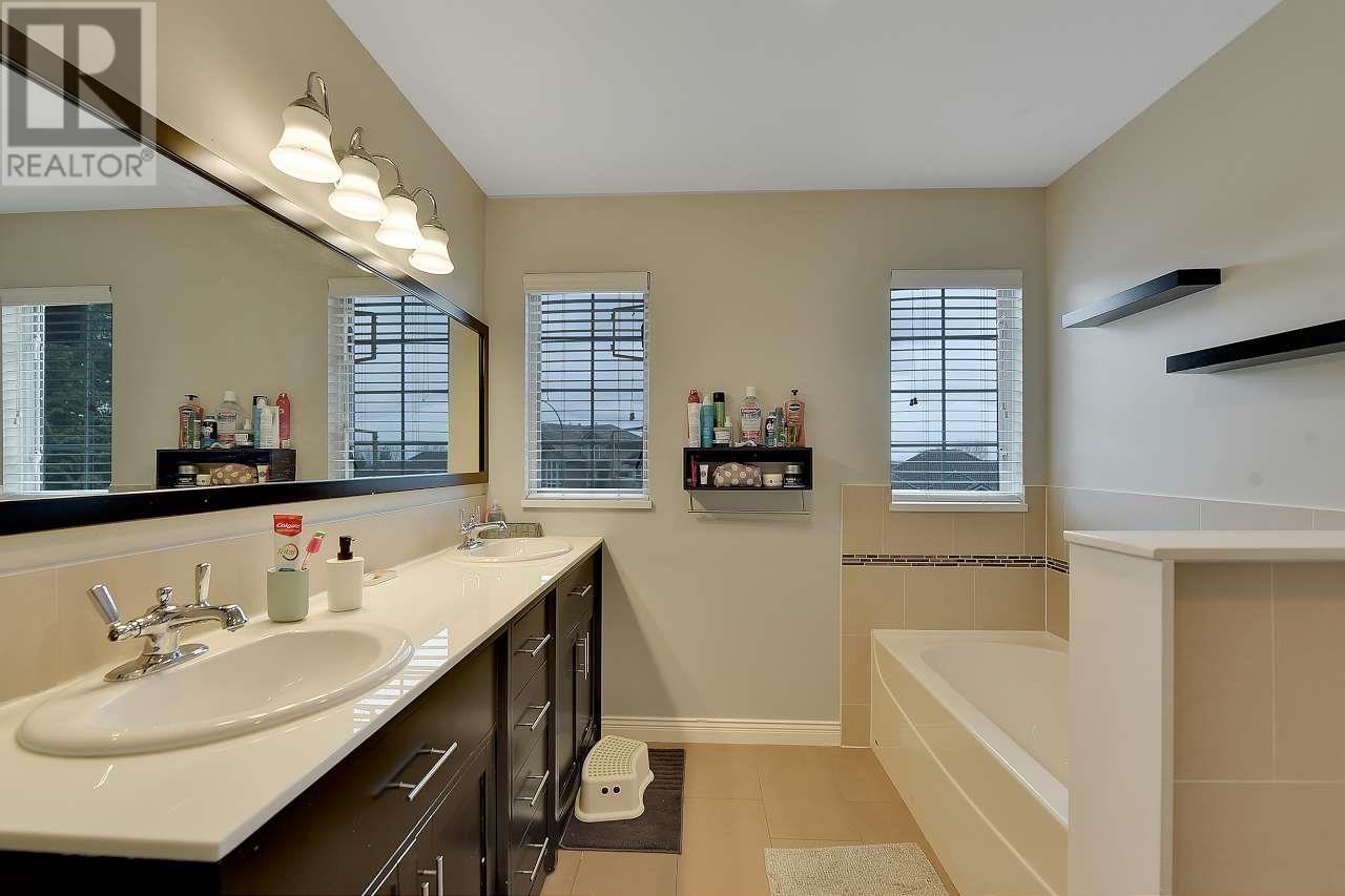 120 2998 Robson Drive, Coquitlam, British Columbia  V3E 2X6 - Photo 23 - R2973036