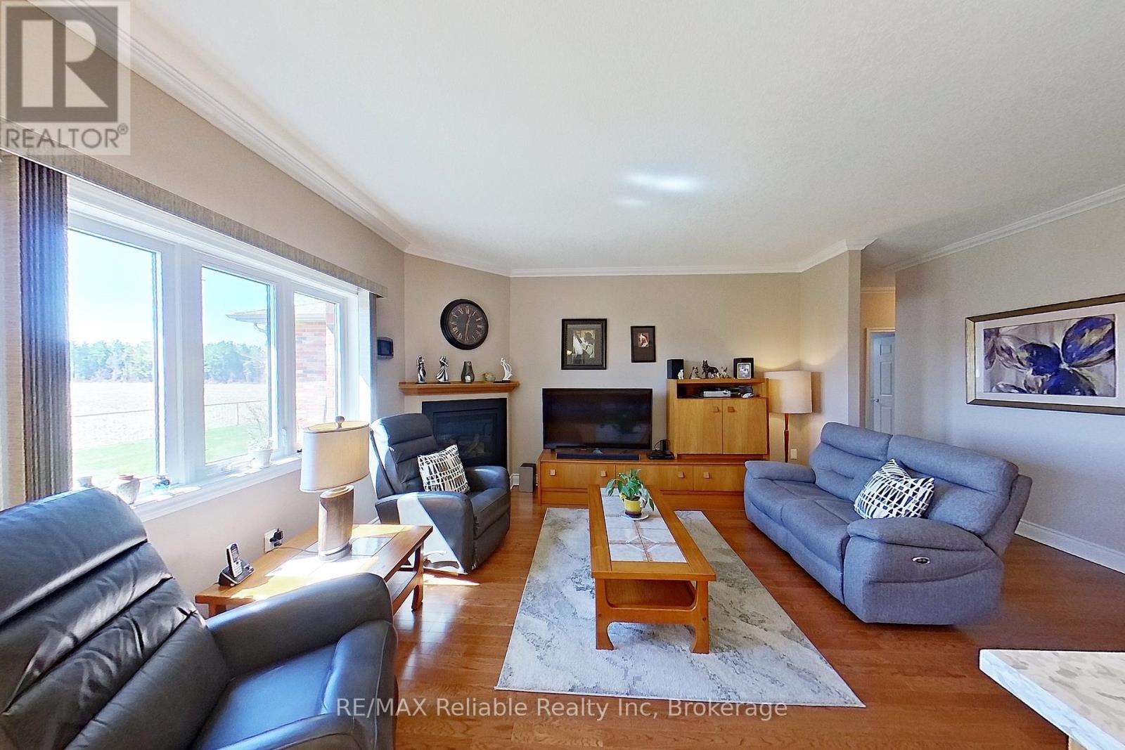 31 Bayfield Mews Lane, Bluewater (Bayfield), Ontario  N0M 1G0 - Photo 17 - X12067723