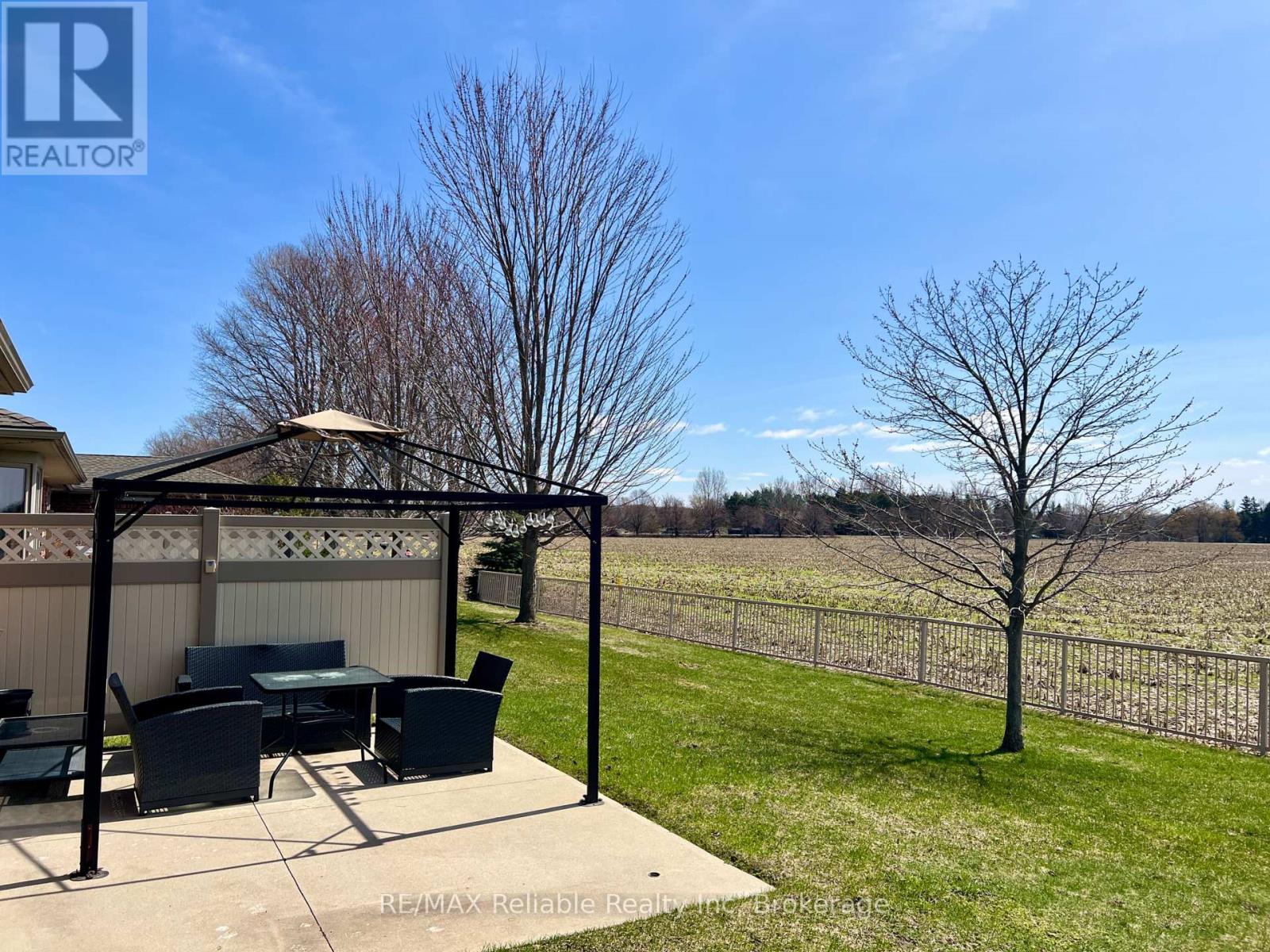 31 Bayfield Mews Lane, Bluewater (Bayfield), Ontario  N0M 1G0 - Photo 6 - X12067723