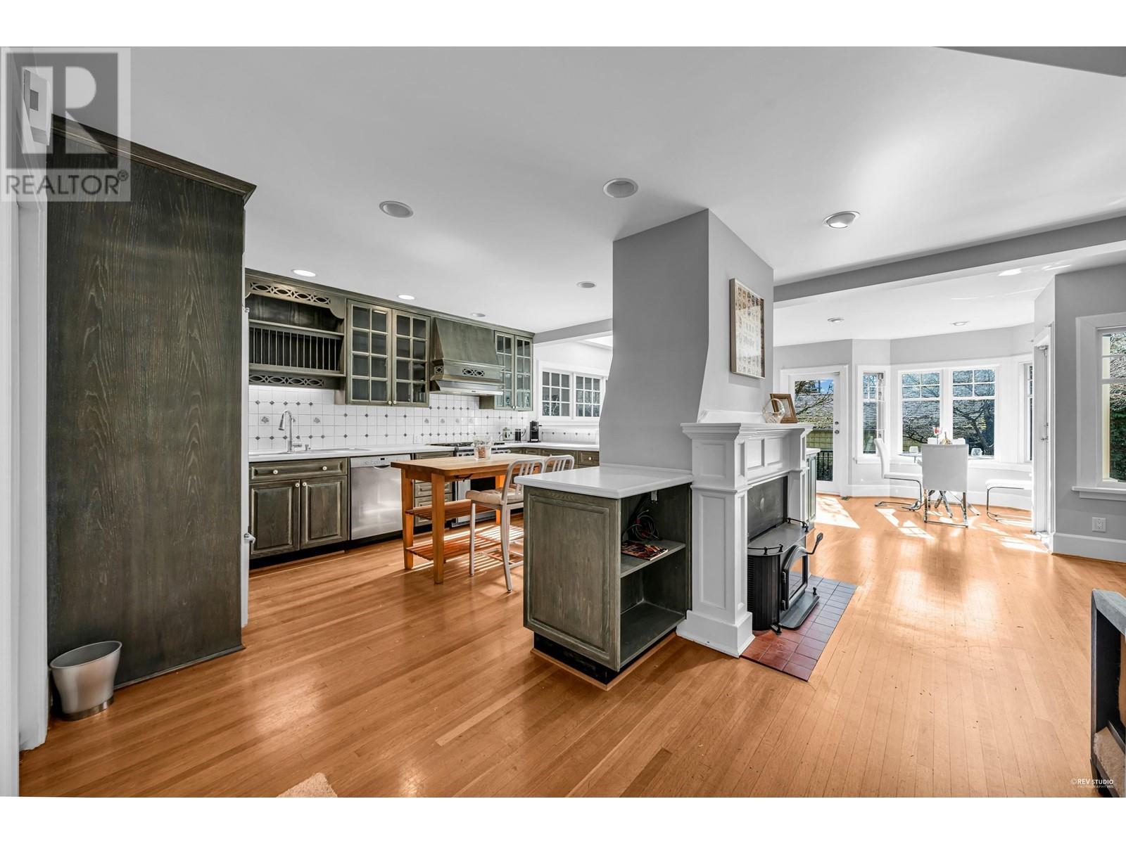 1122 W 27th Avenue, Vancouver, British Columbia  V6H 2B8 - Photo 10 - R2984926