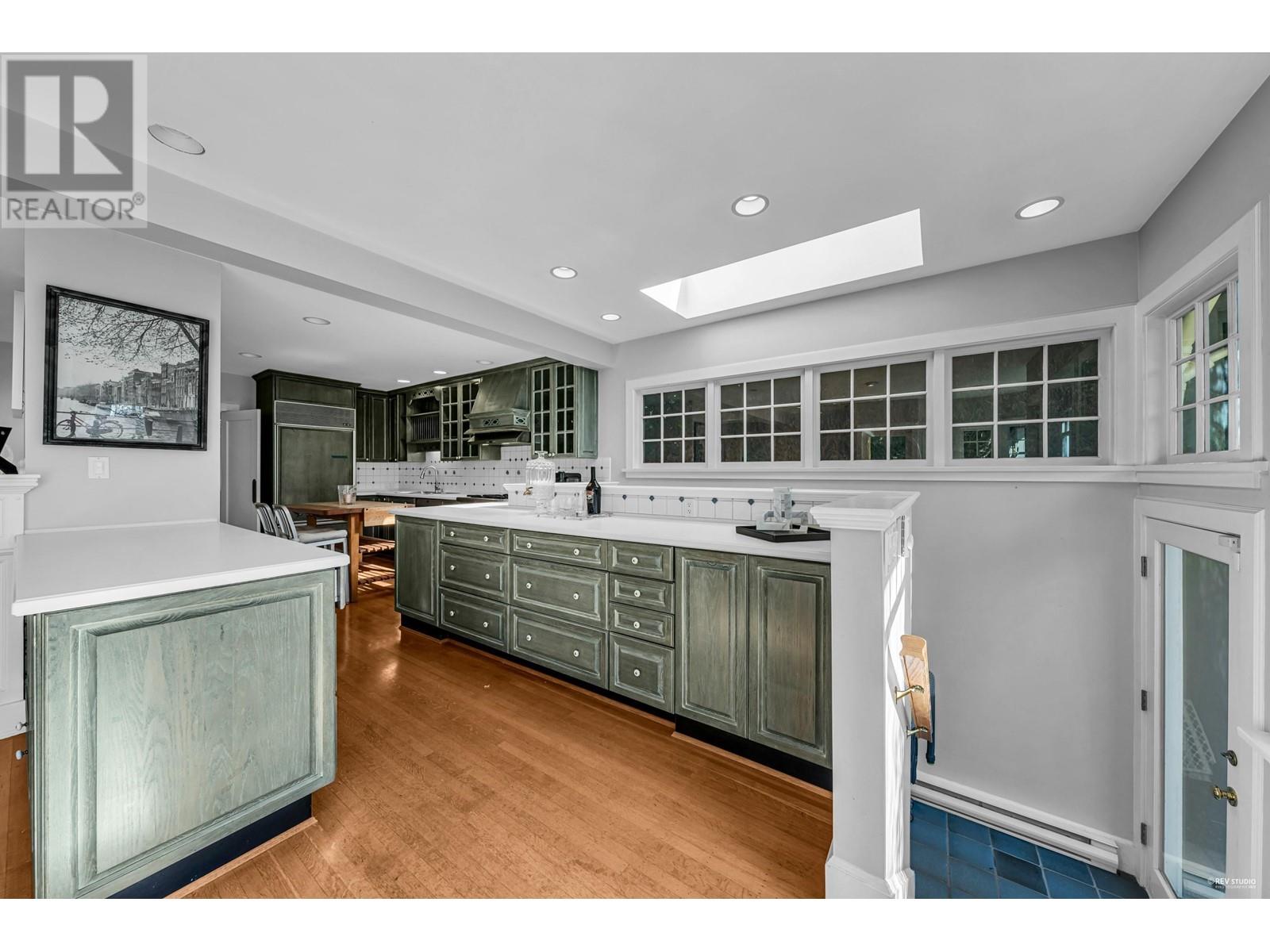 1122 W 27th Avenue, Vancouver, British Columbia  V6H 2B8 - Photo 13 - R2984926