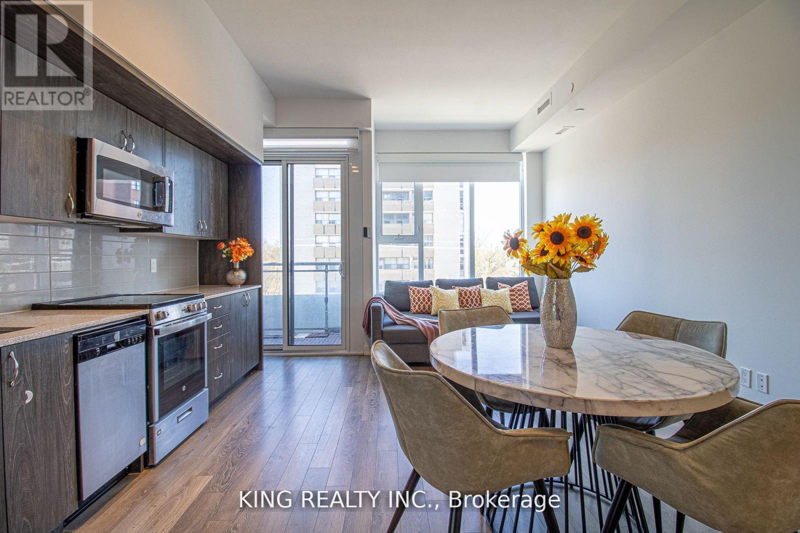 402 - 1 CARDIFF ROAD, Toronto, Ontario