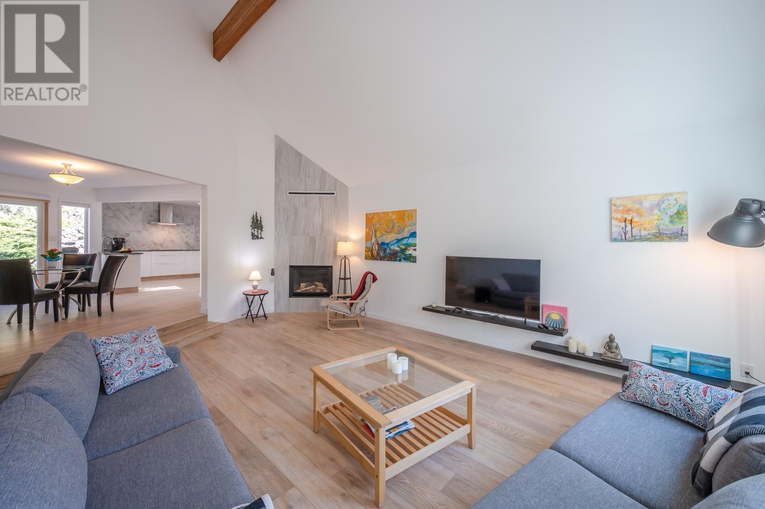 Property at 115 PAR Boulevard image 3