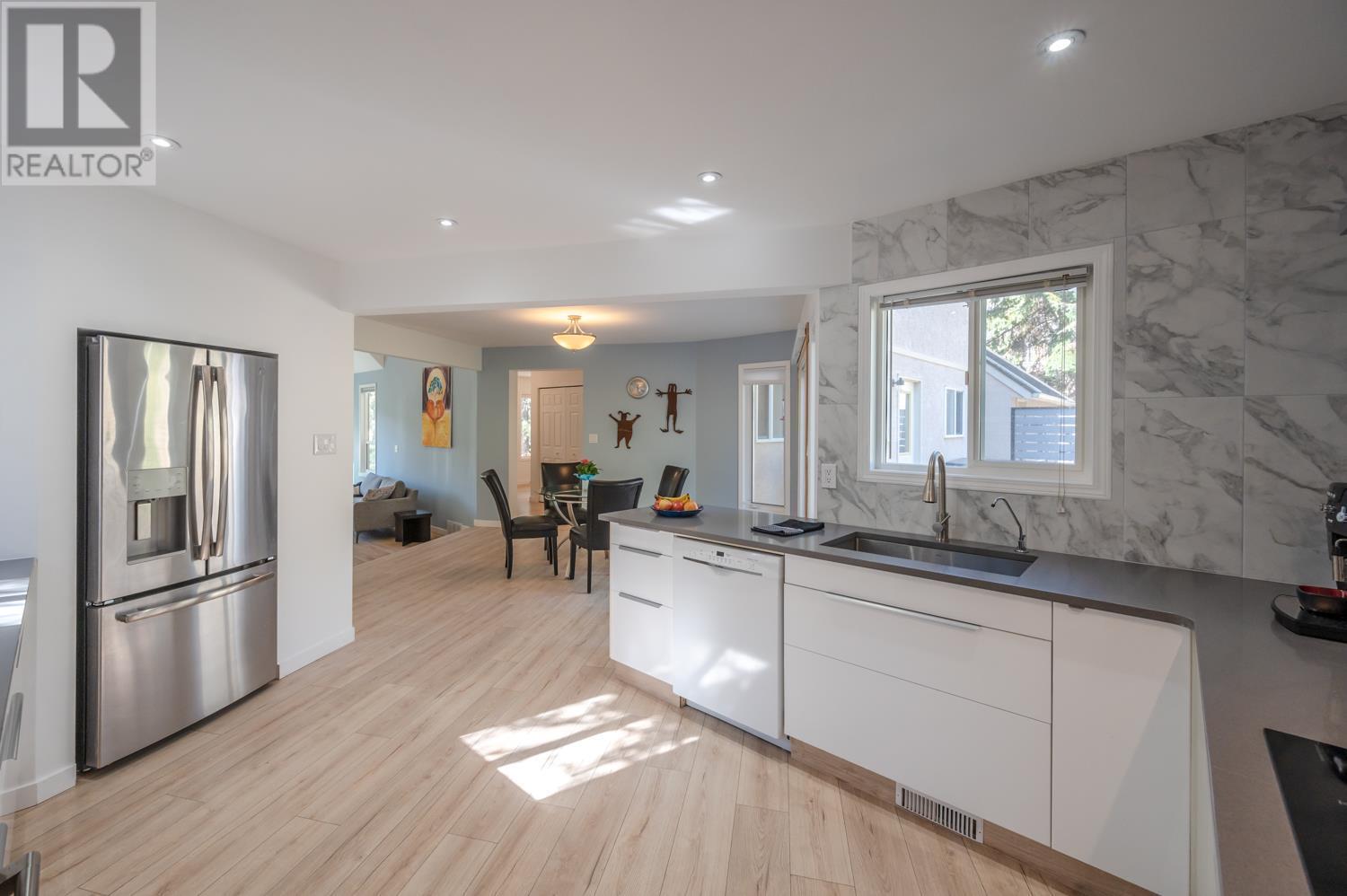 115 Par Boulevard, Kaleden, British Columbia  V0H 1K0 - Photo 6 - 10342212