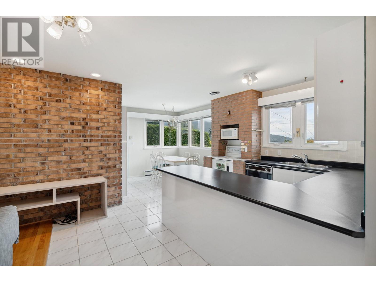 72 Bonnymuir Drive, West Vancouver, British Columbia  V7S 1L2 - Photo 18 - R2987075