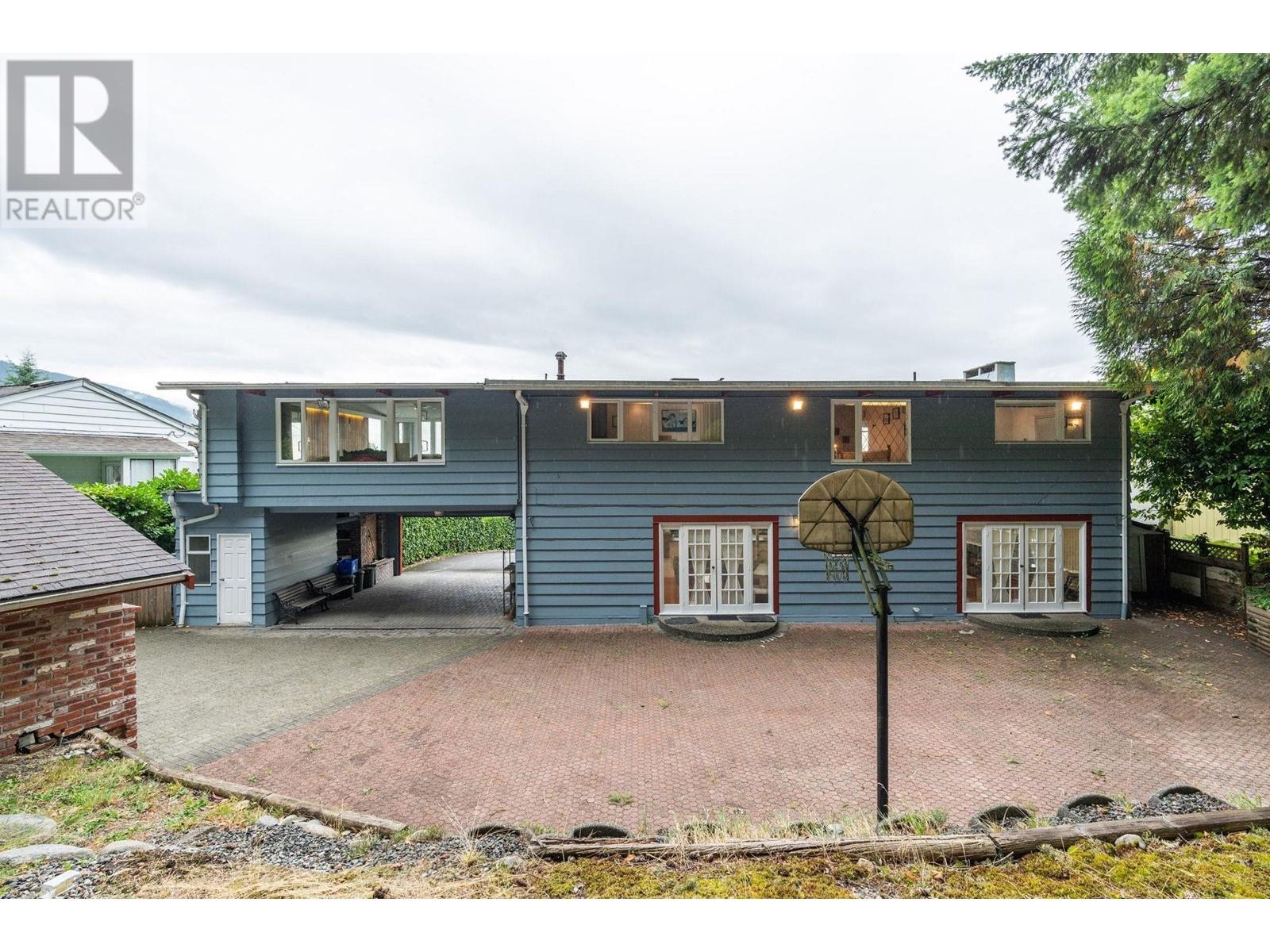 Property at 72 BONNYMUIR DRIVE image 4