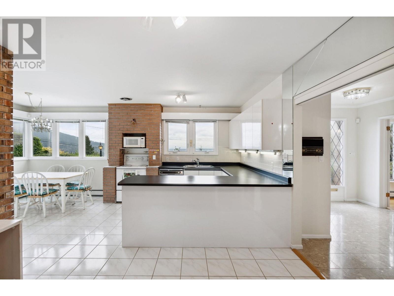 72 Bonnymuir Drive, West Vancouver, British Columbia  V7S 1L2 - Photo 17 - R2987075