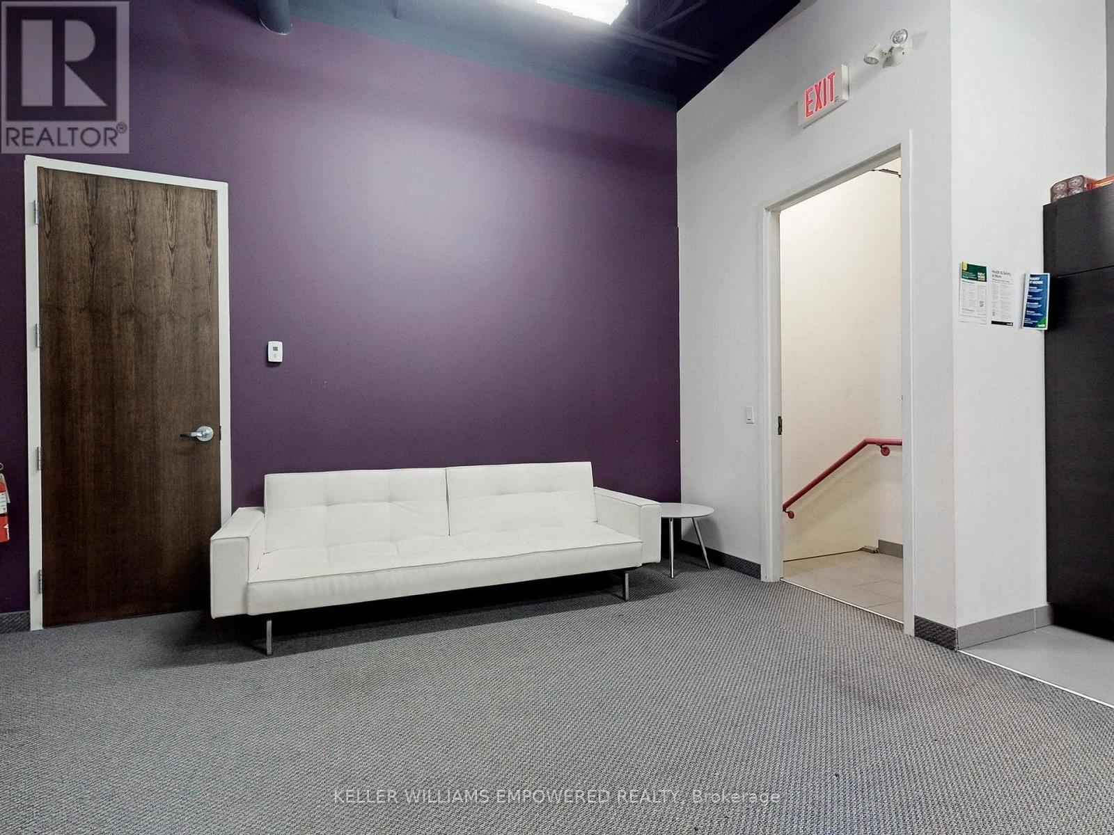 1-Upper - 999 Edgeley Boulevard, Vaughan, Ontario  L4K 5Z4 - Photo 11 - N12067712