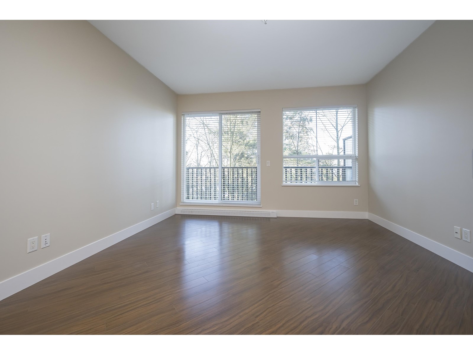 305 19830 56 Avenue, Langley, British Columbia  V3A 0A5 - Photo 4 - R2987121