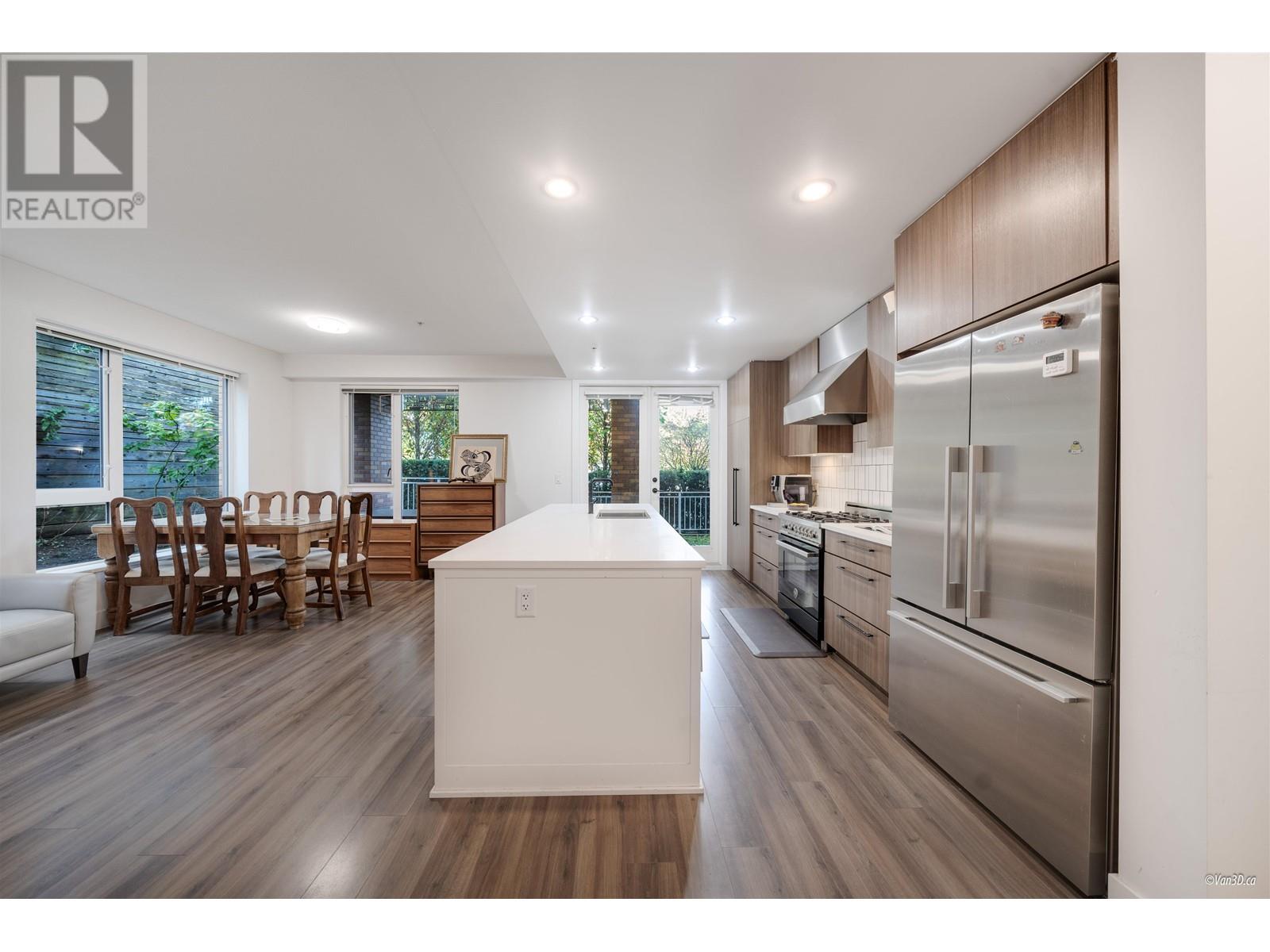 Listing Picture 7 of 25 : 106 6933 CAMBIE STREET, Vancouver / 溫哥華 - 魯藝地產 Yvonne Lu Group - MLS Medallion Club Member