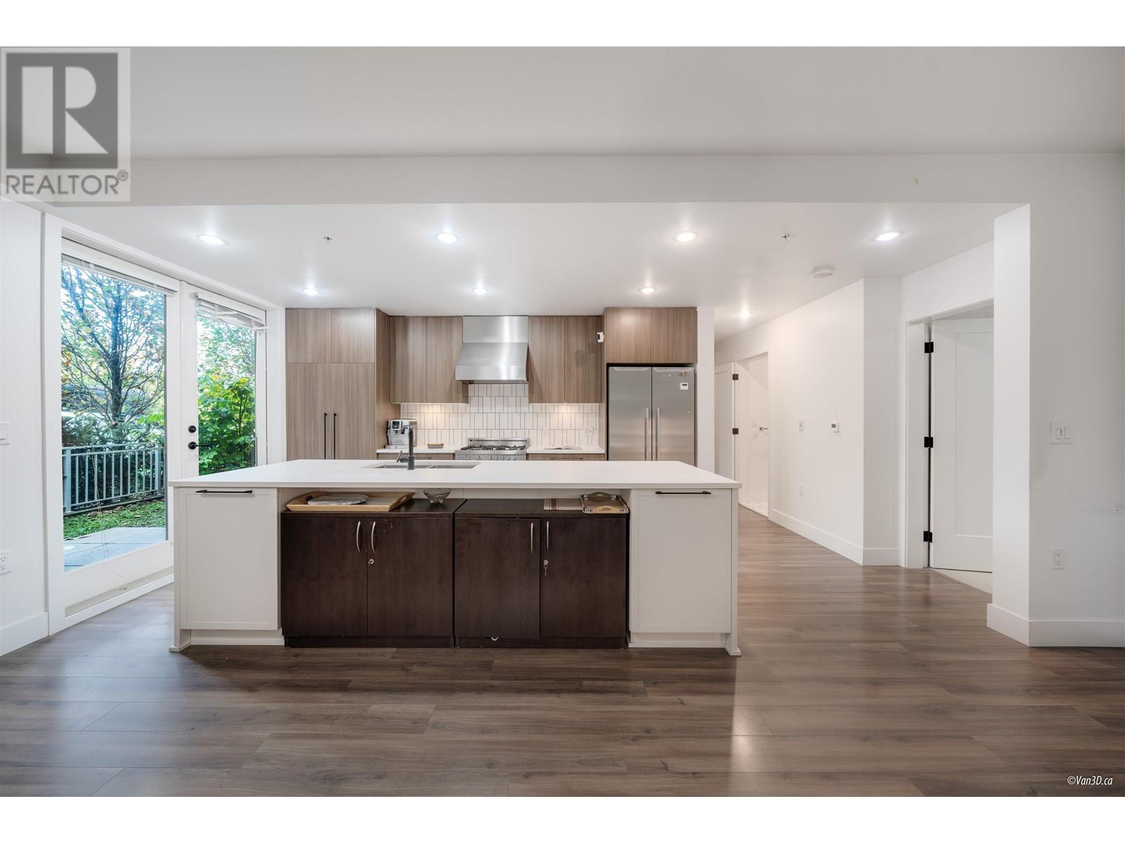 Listing Picture 3 of 25 : 106 6933 CAMBIE STREET, Vancouver / 溫哥華 - 魯藝地產 Yvonne Lu Group - MLS Medallion Club Member