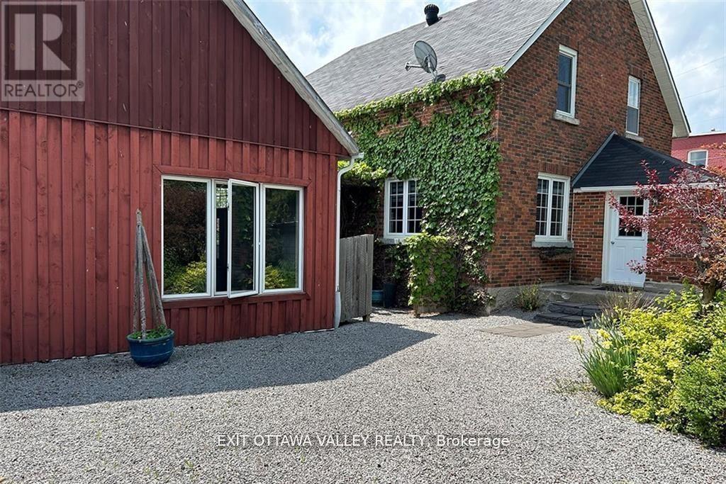 1874/1876 Beachburg Road, Whitewater Region, Ontario  K0J 1C0 - Photo 23 - X12009423
