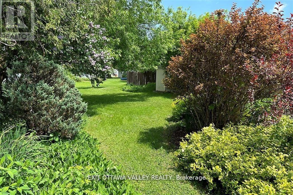 1874/1876 Beachburg Road, Whitewater Region, Ontario  K0J 1C0 - Photo 27 - X12009423
