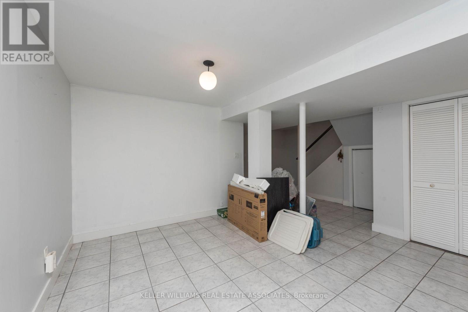 631 Ashprior Avenue, Mississauga, Ontario  L5R 3N6 - Photo 23 - W12067671
