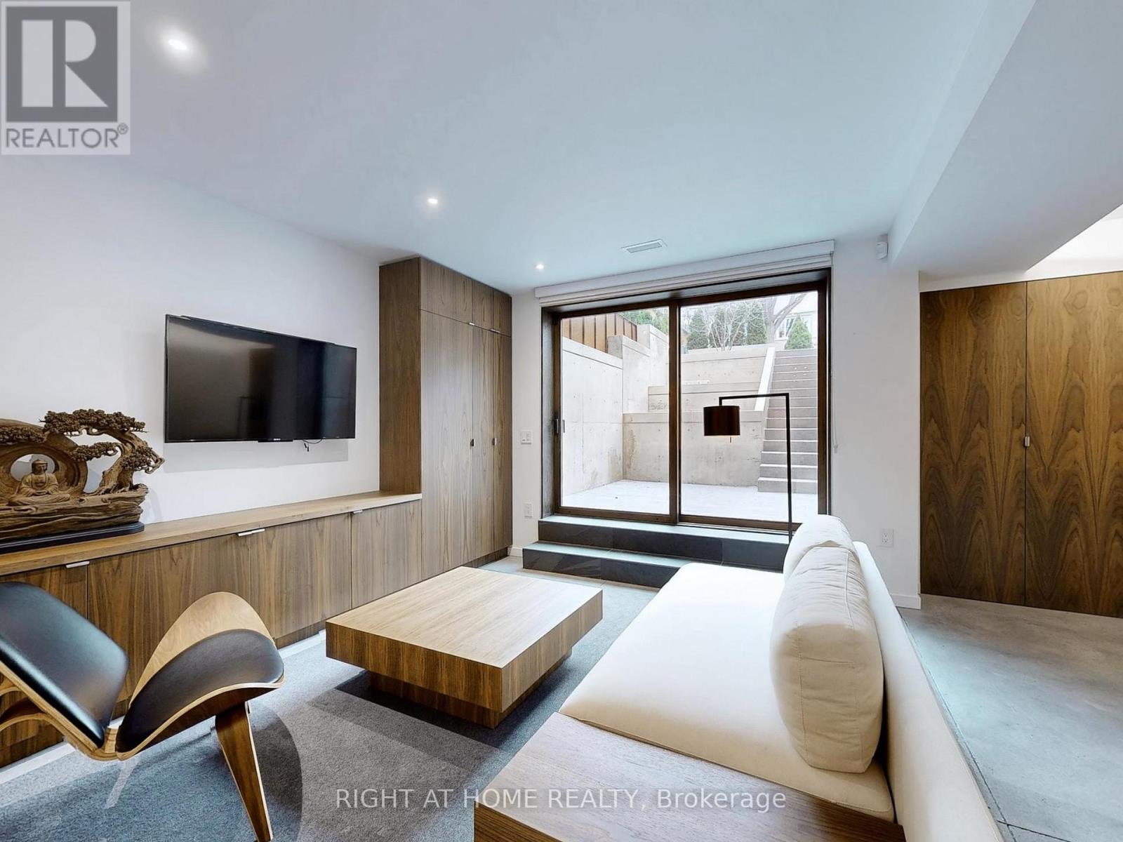 15 Durie Street E, Toronto, Ontario  M6S 3E5 - Photo 37 - W12067685