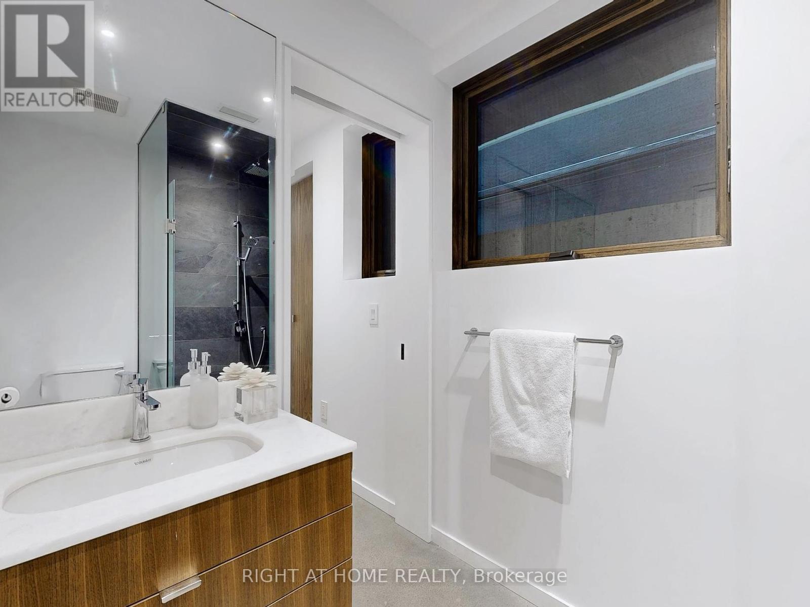 15 Durie Street E, Toronto, Ontario  M6S 3E5 - Photo 42 - W12067685