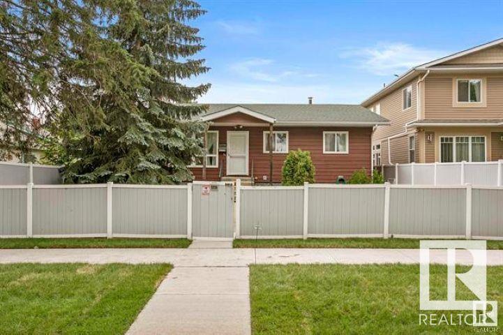 Property at 12724 117 ST NW image 4