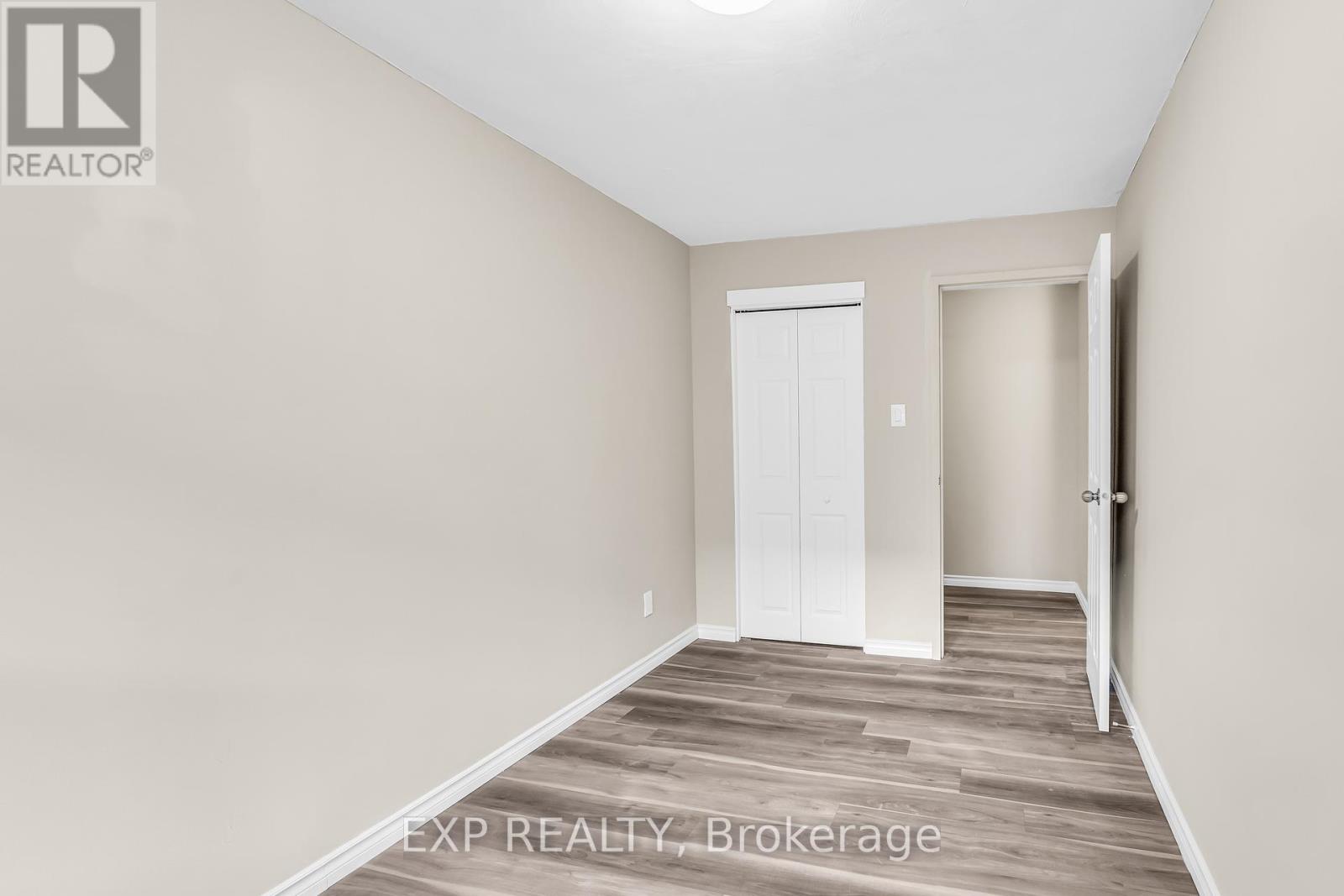 104 - 601 Barber Avenue N, North Perth, Ontario  N4W 1S4 - Photo 10 - X12063602