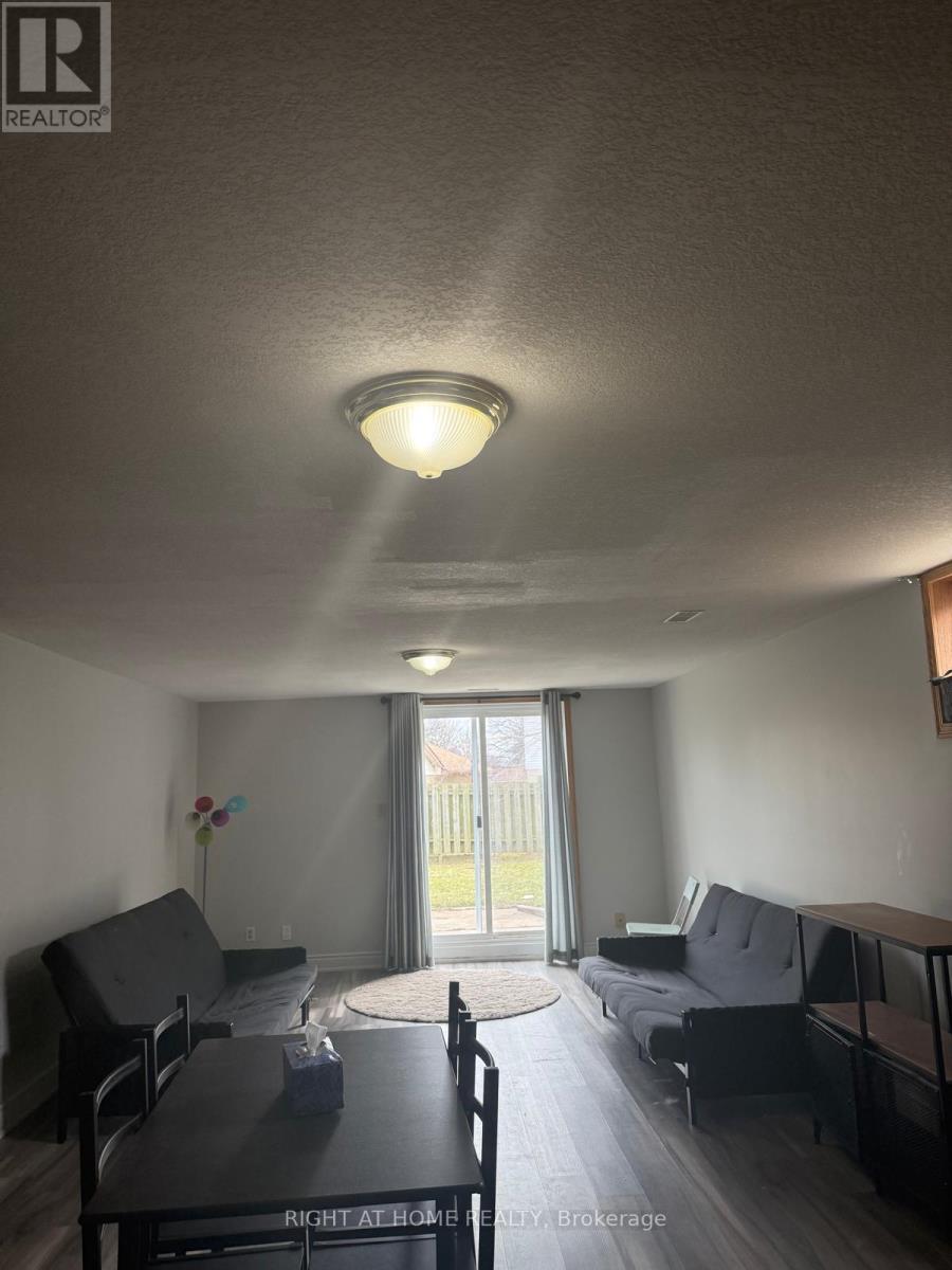 189 Northlake Drive, Waterloo, Ontario  N2V 1B7 - Photo 31 - X12067677