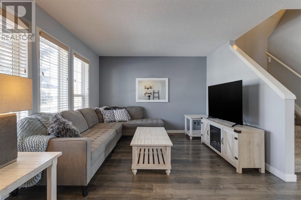 Property at 86 Taravista Gardens NE image 4