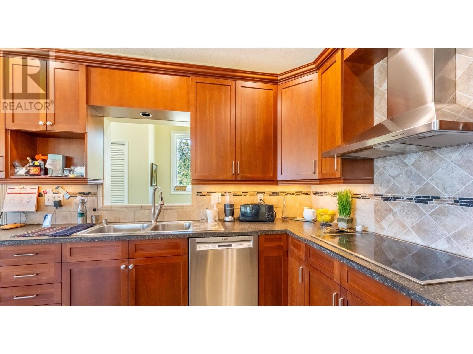 14533 Smith Road, Gray Creek, British Columbia  V0B 1E0 - Photo 11 - 10342443