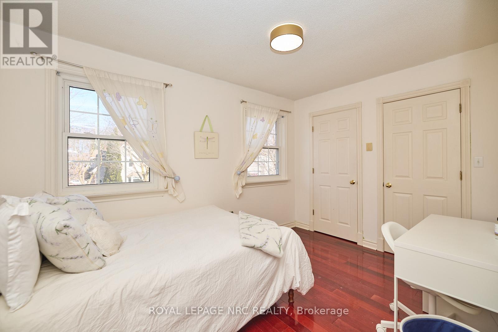 12 Brigantine Court, St. Catharines (Port Weller), Ontario  L2M 7V4 - Photo 24 - X12067740