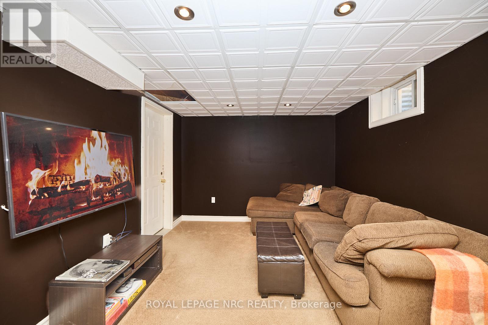 12 Brigantine Court, St. Catharines (Port Weller), Ontario  L2M 7V4 - Photo 28 - X12067740