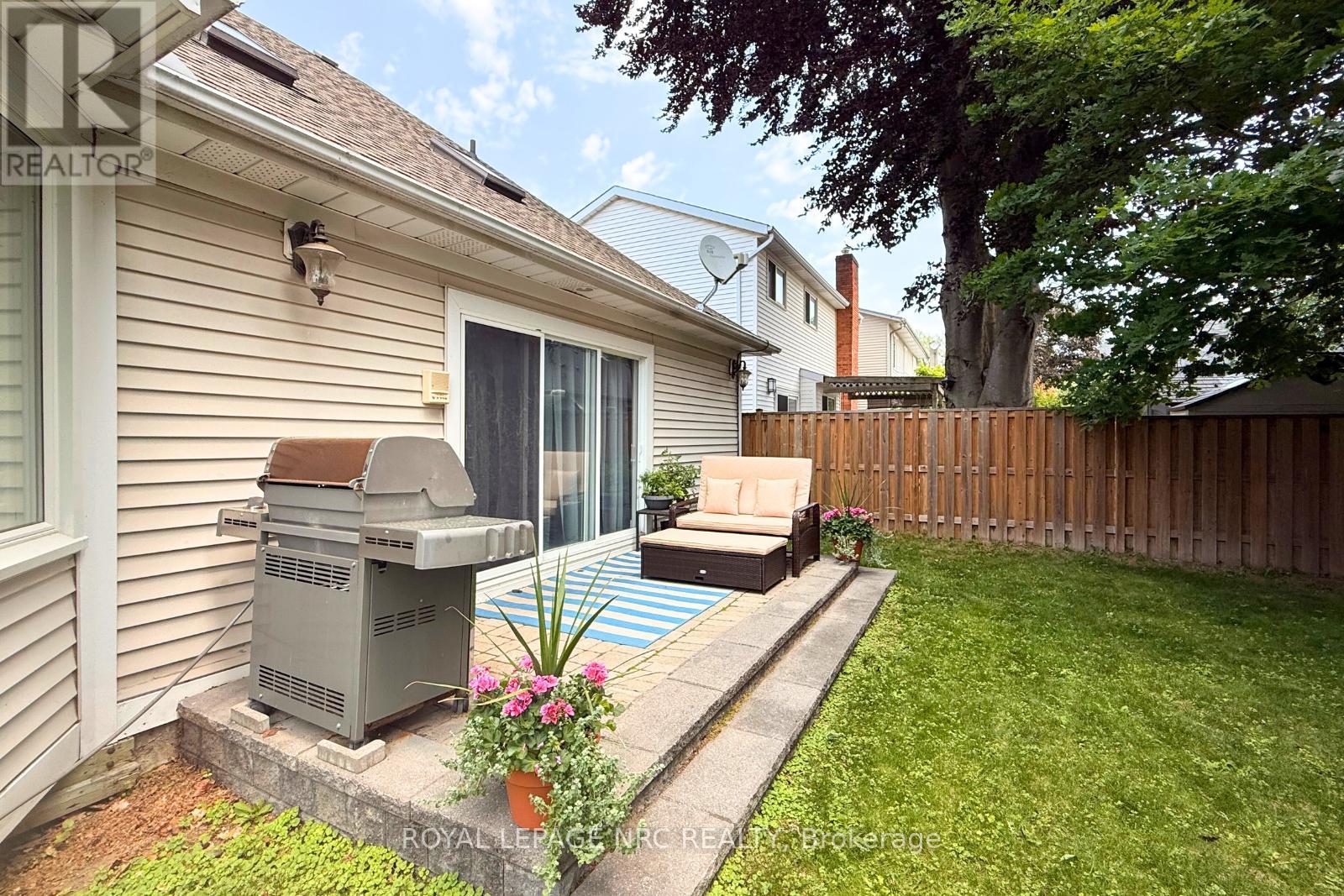 12 Brigantine Court, St. Catharines (Port Weller), Ontario  L2M 7V4 - Photo 33 - X12067740