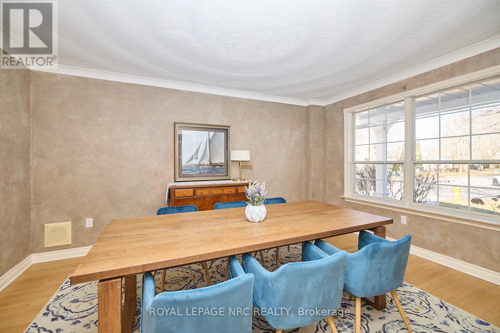 12 Brigantine Court, St. Catharines (Port Weller), Ontario  L2M 7V4 - Photo 7 - X12067740