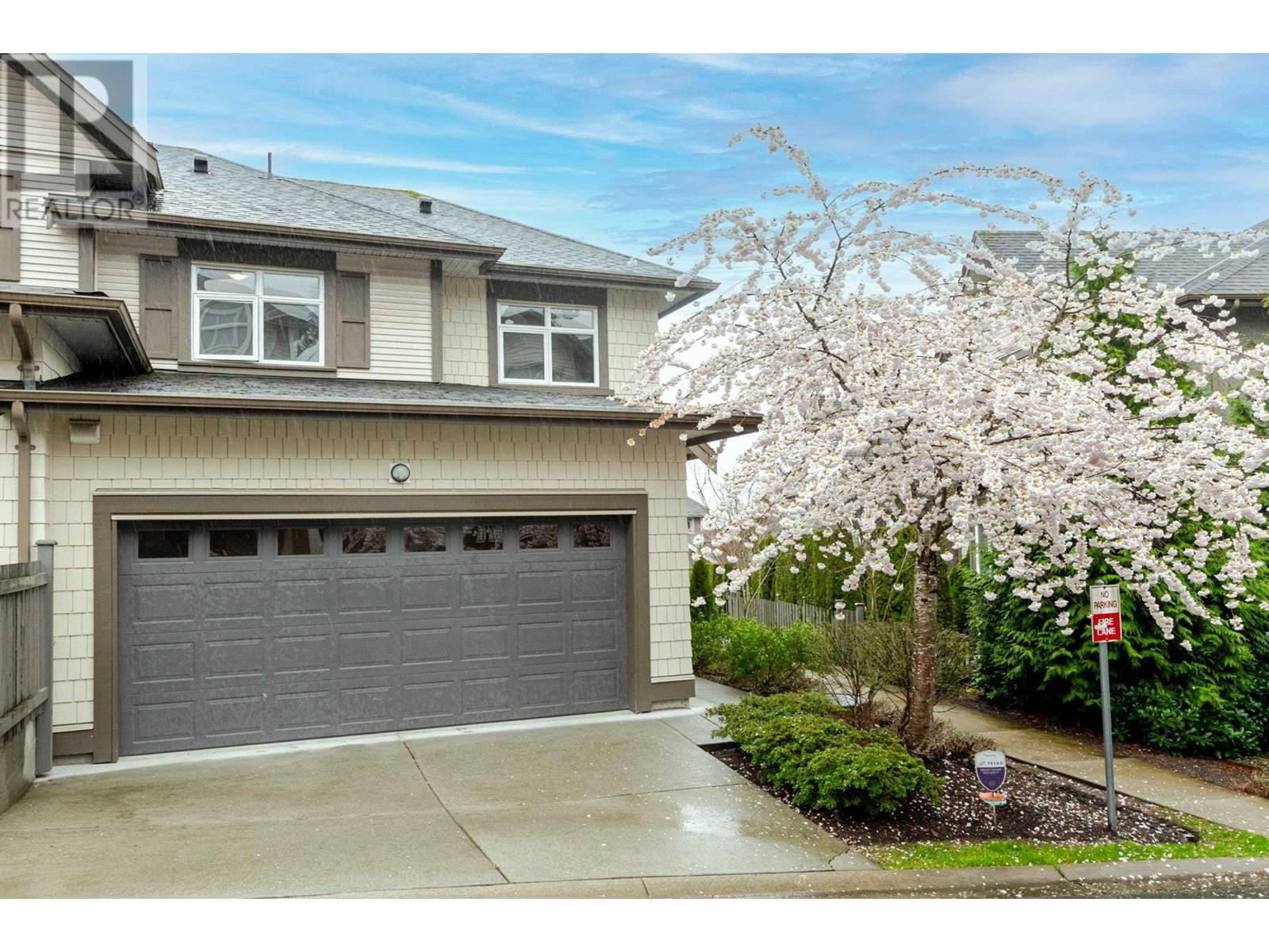 51 3400 Devonshire Avenue, Coquitlam, British Columbia  V3E 0L1 - Photo 2 - R2986819