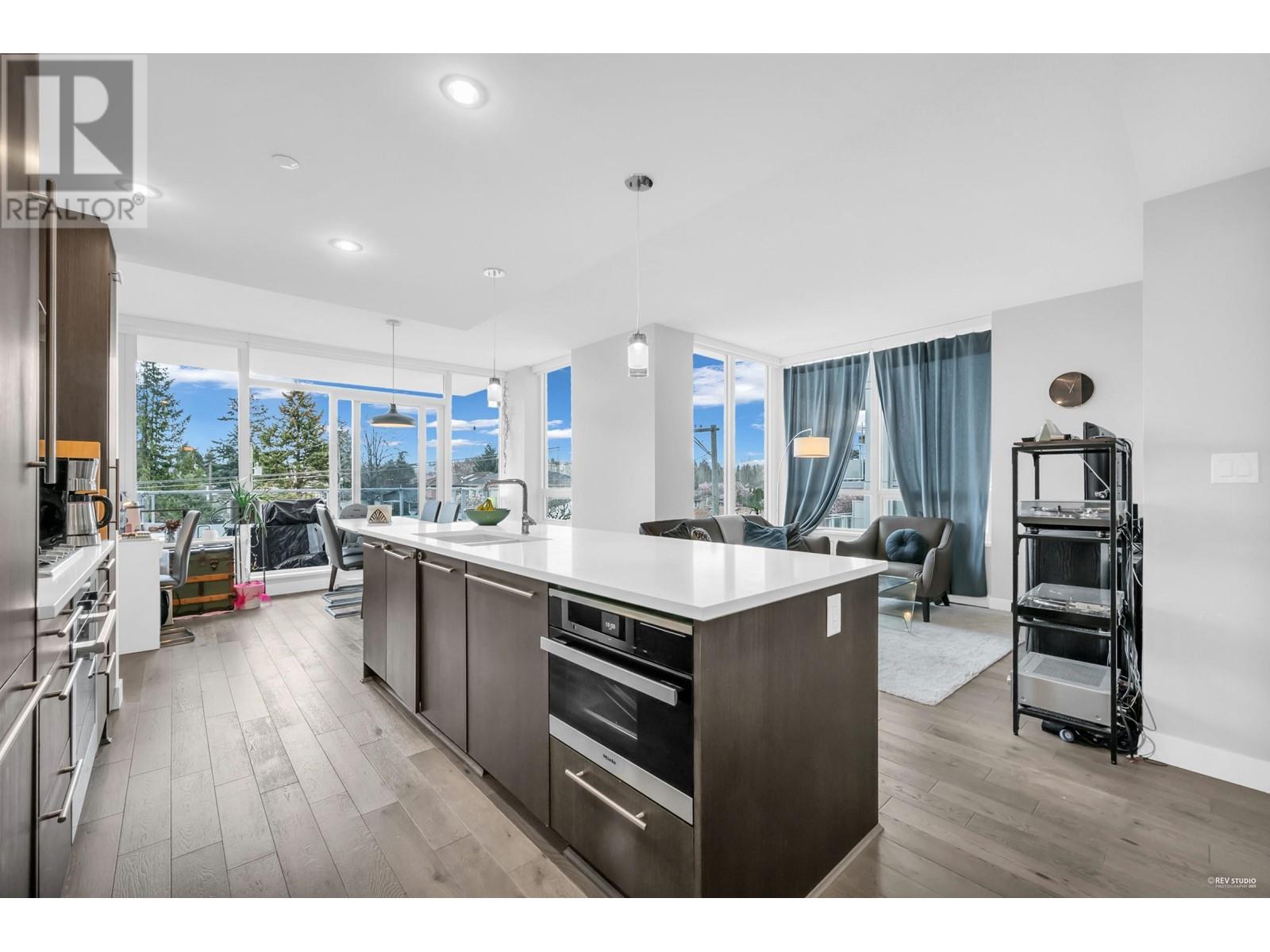 408 677 W 41ST AVENUE, vancouver, British Columbia