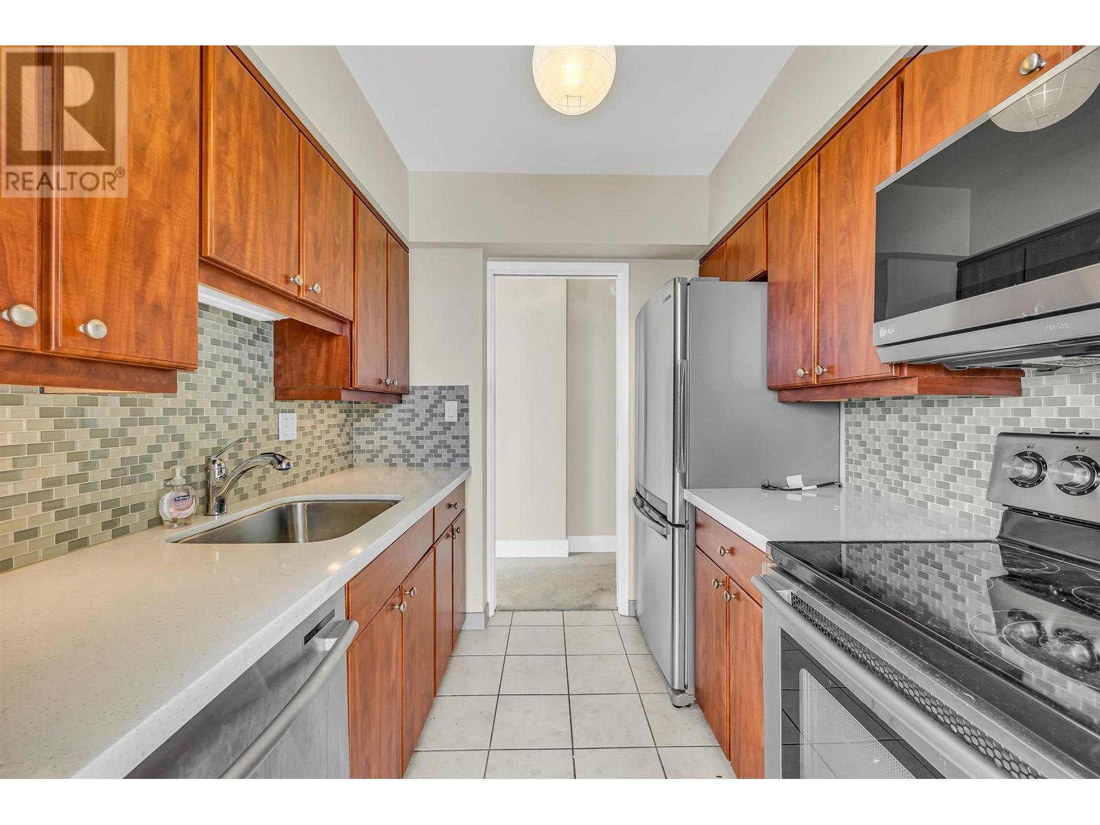 2002 2055 Pendrell Street, Vancouver, British Columbia  V6G 1T9 - Photo 20 - R2987123