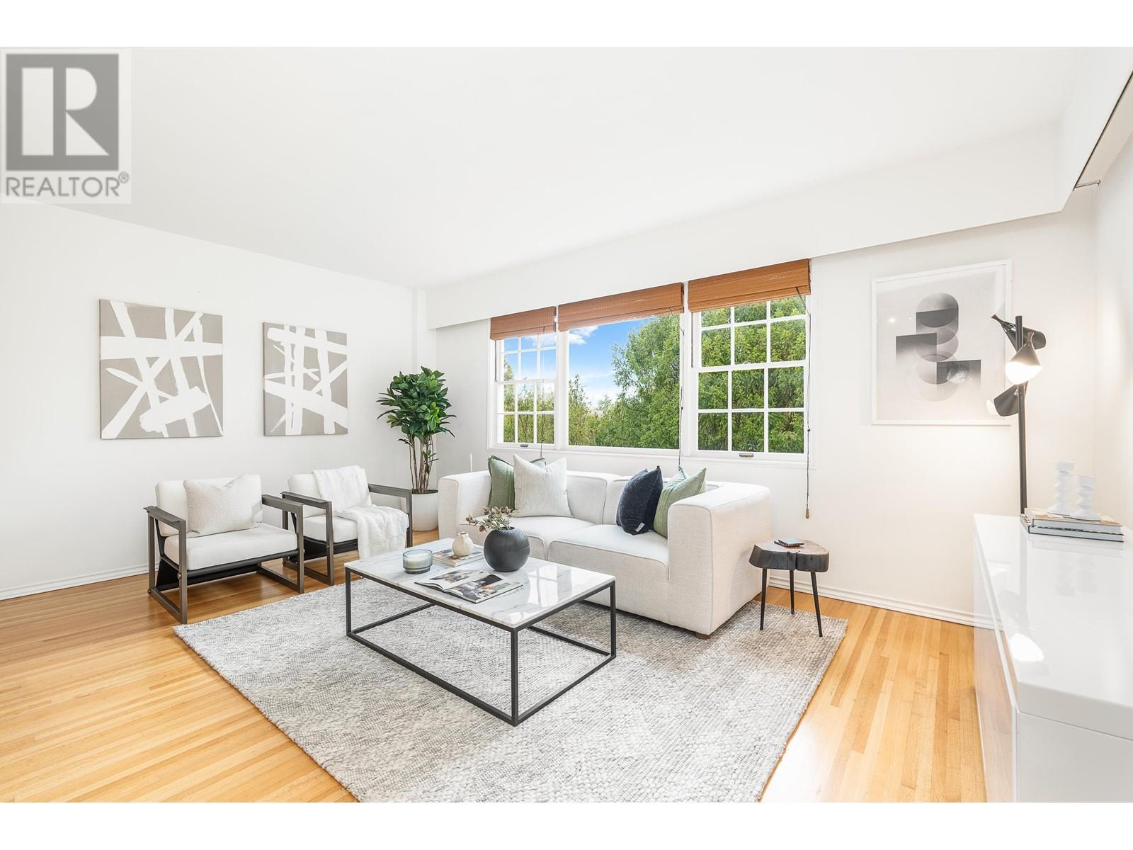320 2890 Point Grey Road, Vancouver, British Columbia  V6K 1A9 - Photo 3 - R2987134