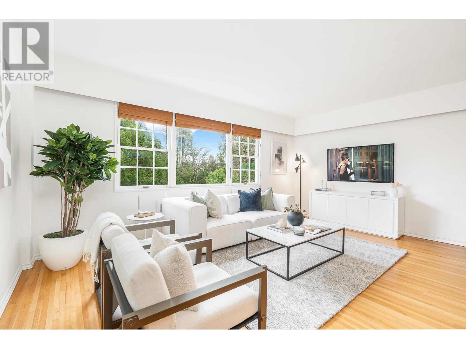 320 2890 Point Grey Road, Vancouver, British Columbia  V6K 1A9 - Photo 4 - R2987134