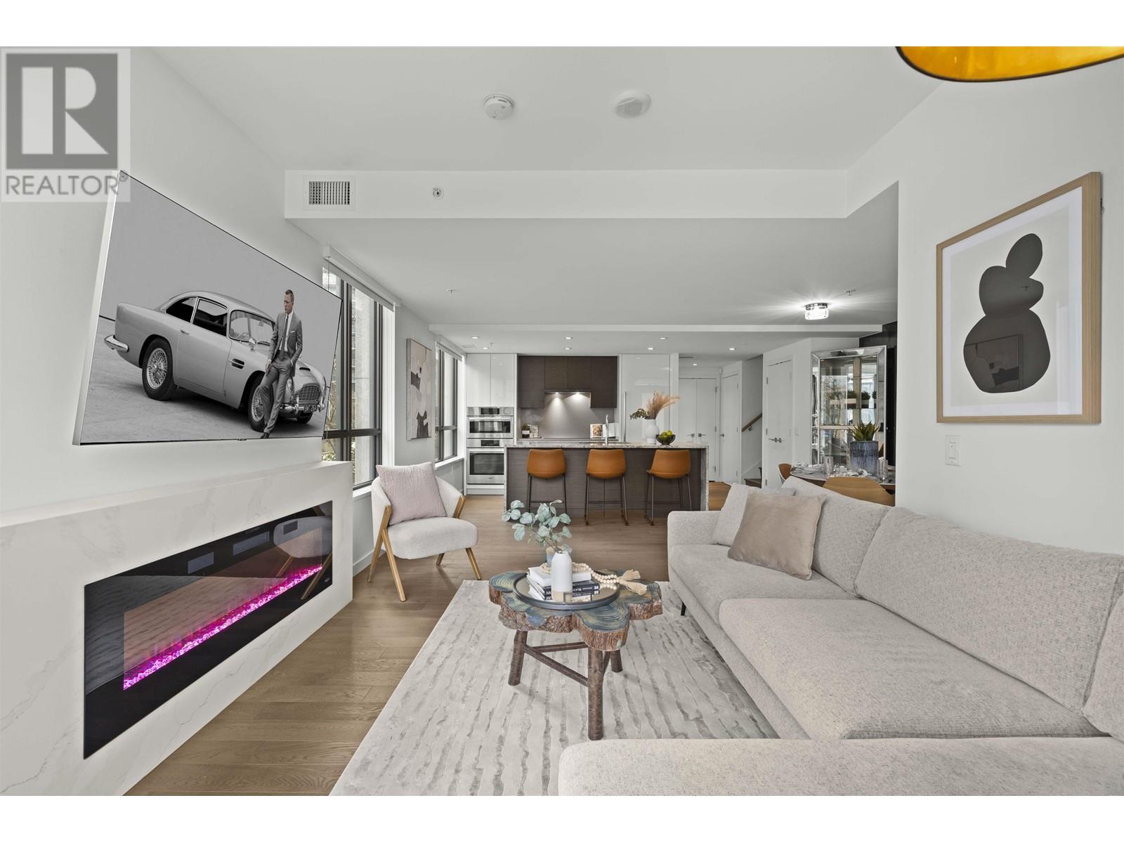 1672 Pullman Porter Street, Vancouver, British Columbia  V6A 0H4 - Photo 3 - R2987146