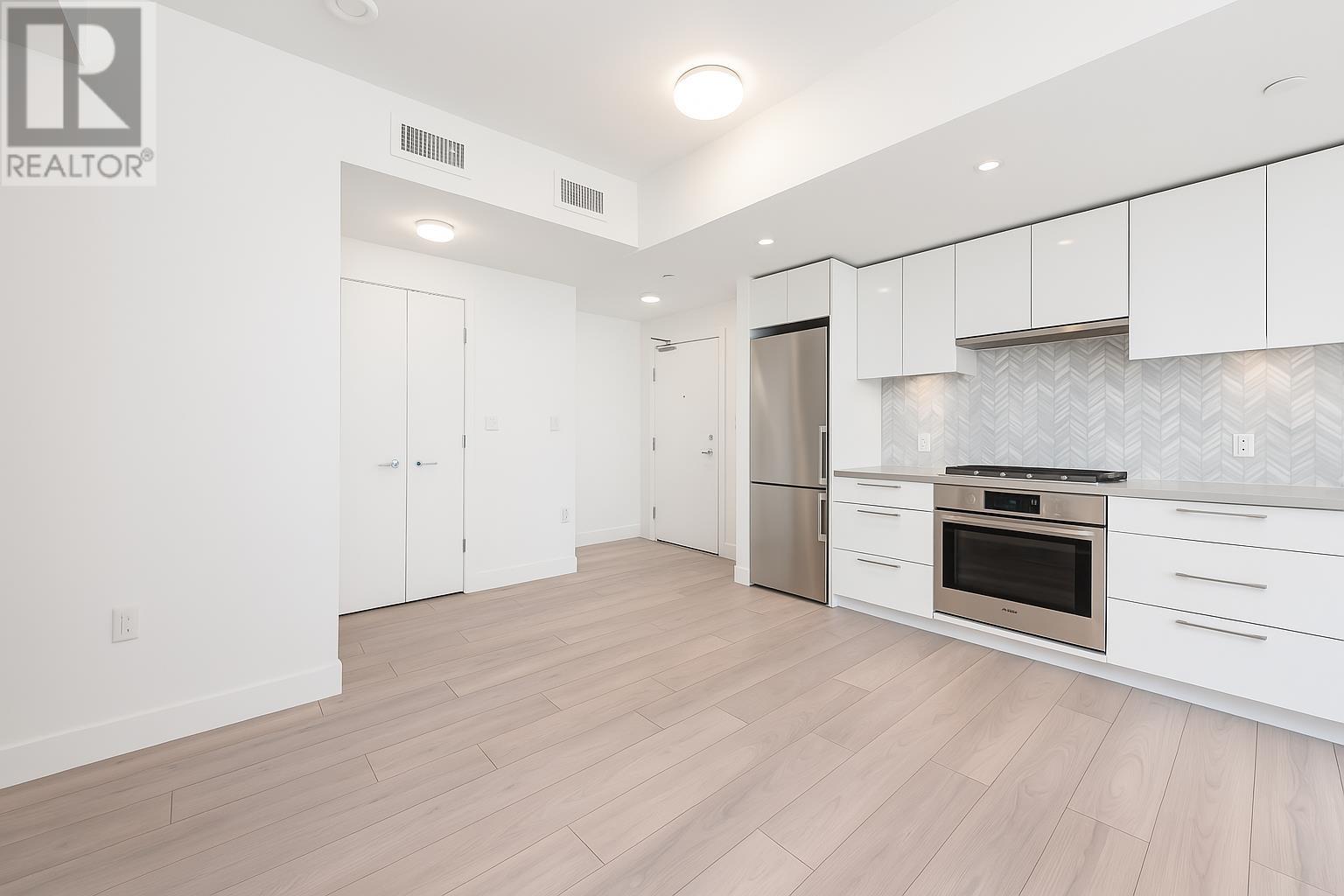 808 3581 E Kent Avenue North Avenue, Vancouver, British Columbia  V5S 0H6 - Photo 2 - R2987184