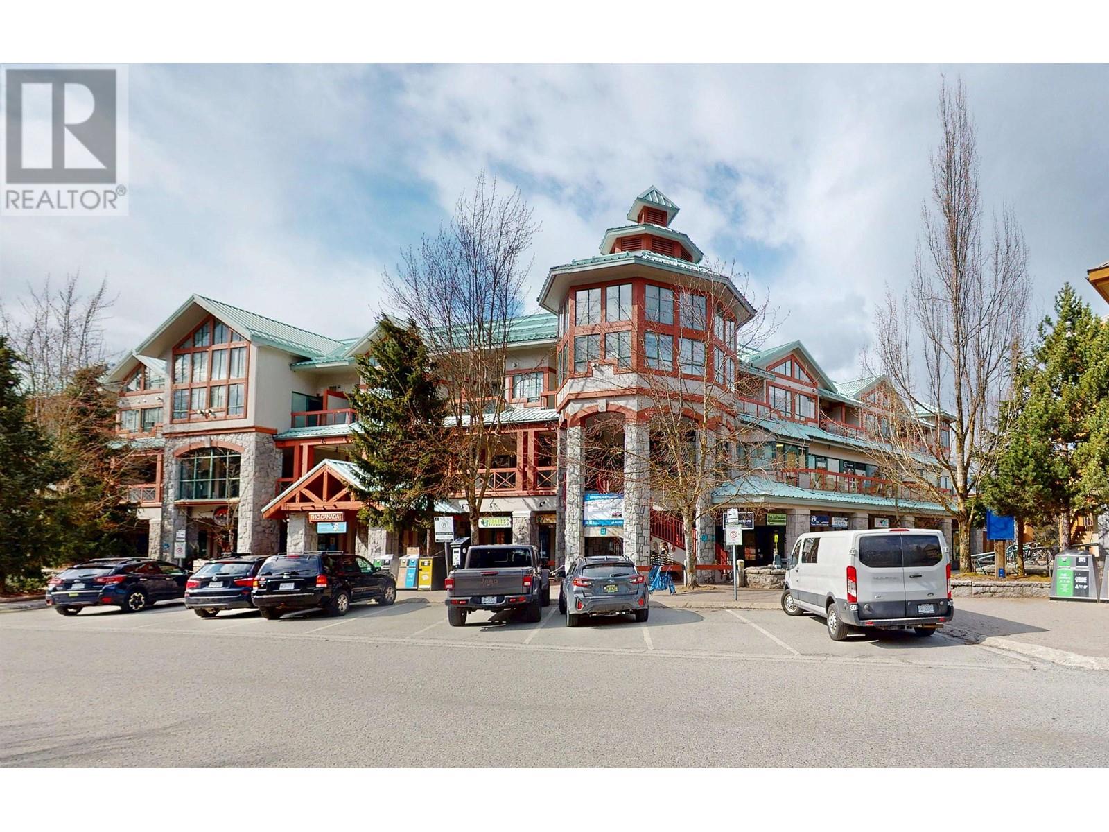 320 4368 Main Street, Whistler, British Columbia  V8E 1B6 - Photo 2 - R2987199