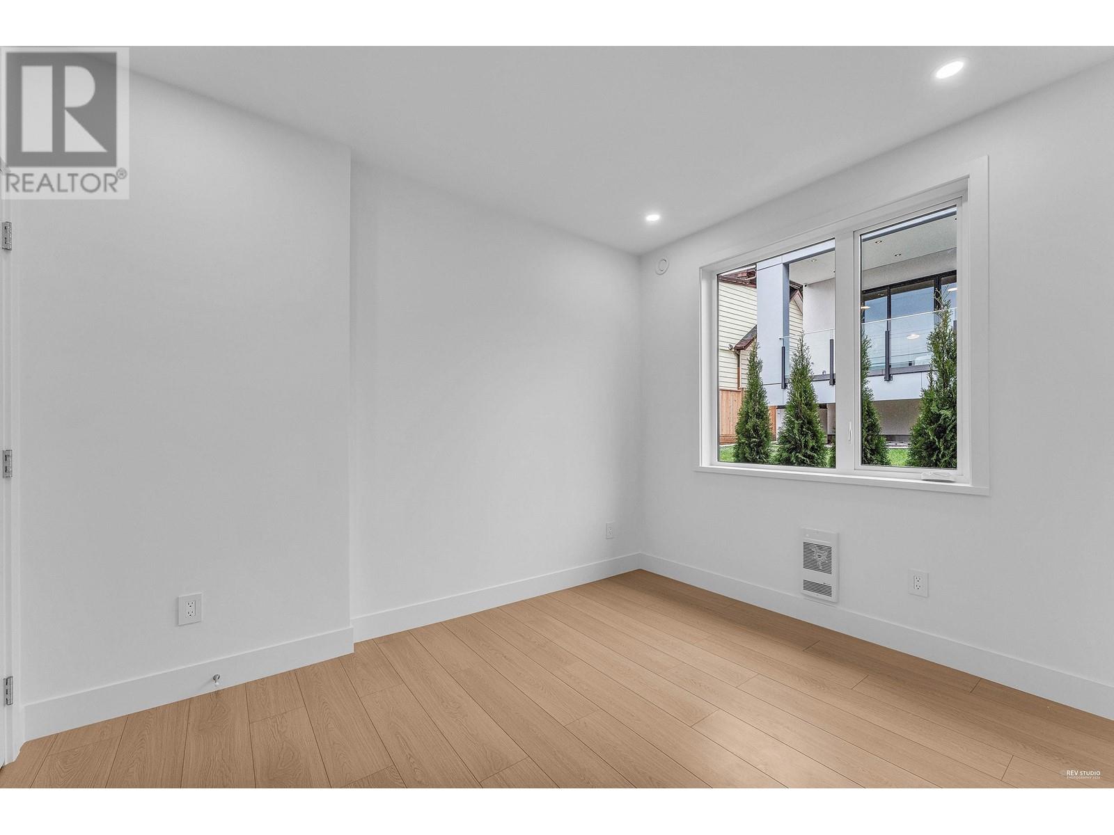 615 E 6th Street, North Vancouver, British Columbia  V7L 1R4 - Photo 36 - R2987131