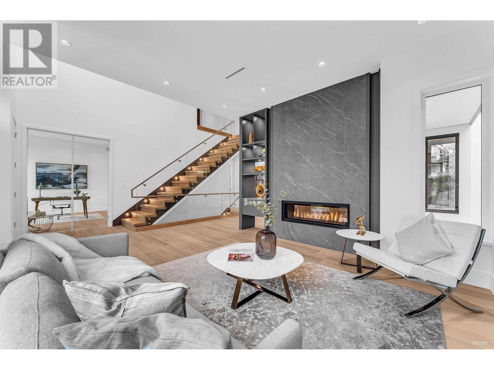 615 E 6th Street, North Vancouver, British Columbia  V7L 1R4 - Photo 8 - R2987131