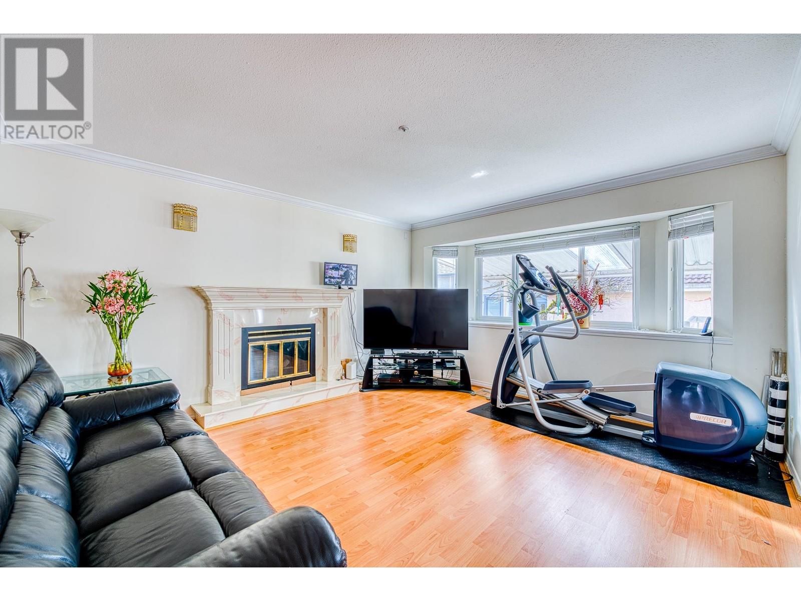 1908 E 39th Avenue, Vancouver, British Columbia  V5P 1H4 - Photo 12 - R2987189