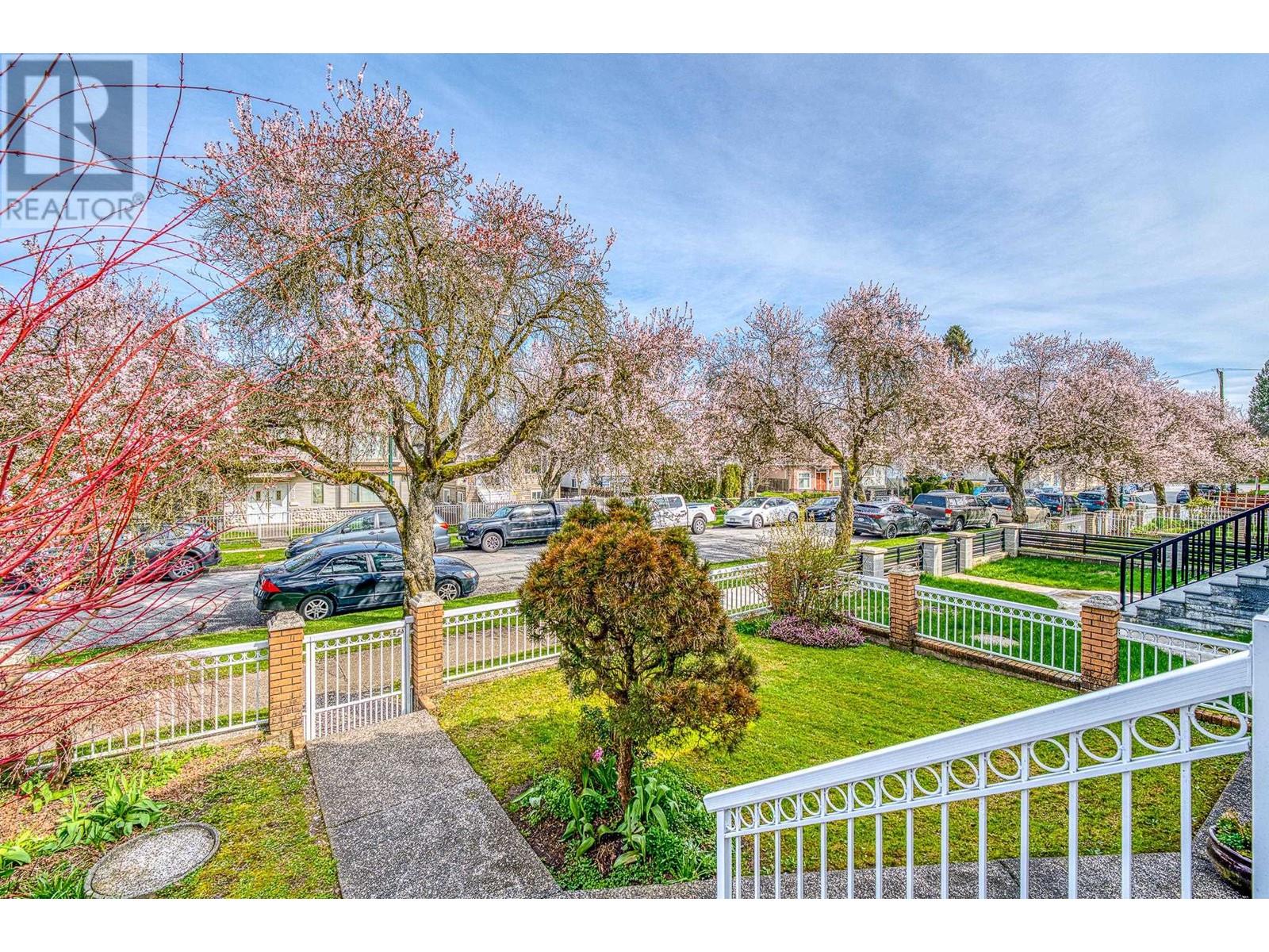 1908 E 39th Avenue, Vancouver, British Columbia  V5P 1H4 - Photo 3 - R2987189