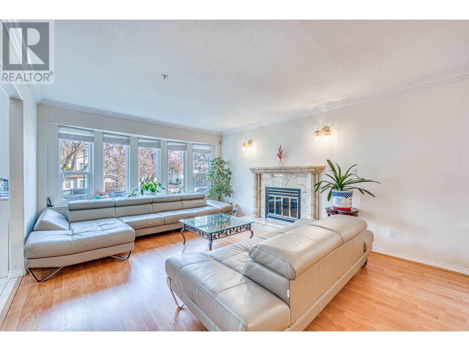 1908 E 39th Avenue, Vancouver, British Columbia  V5P 1H4 - Photo 7 - R2987189