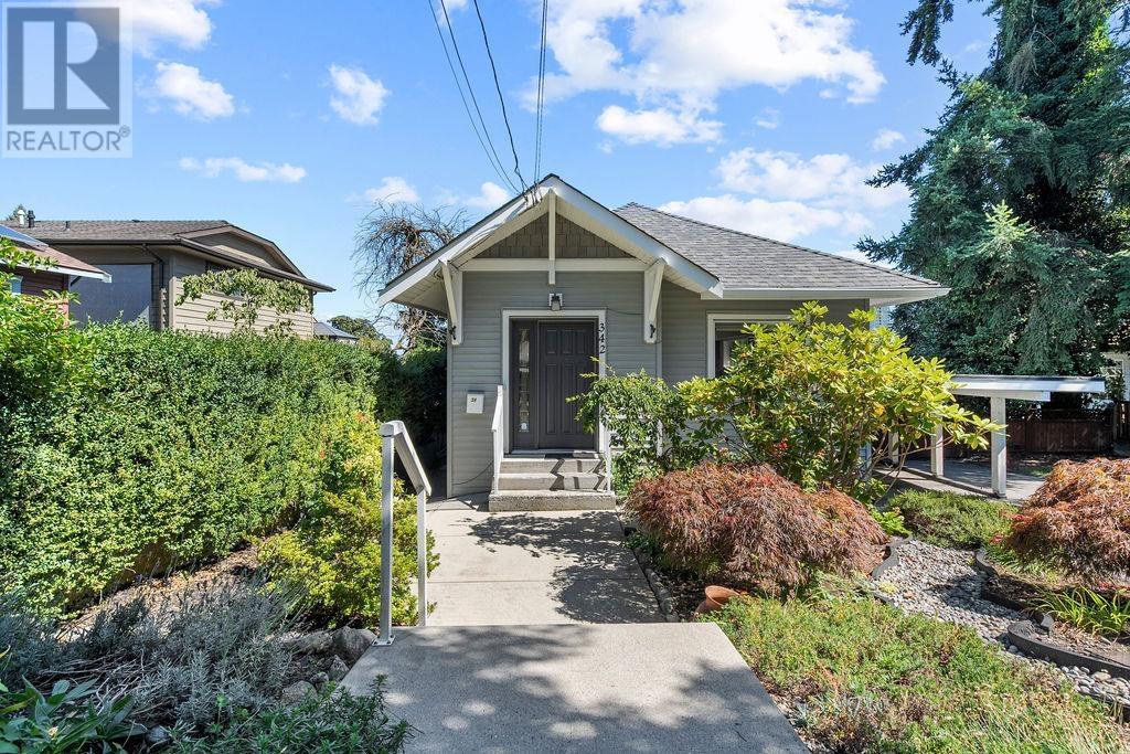 342 Blair Avenue, New Westminster, British Columbia  V3L 4A2 - Photo 3 - R2987218