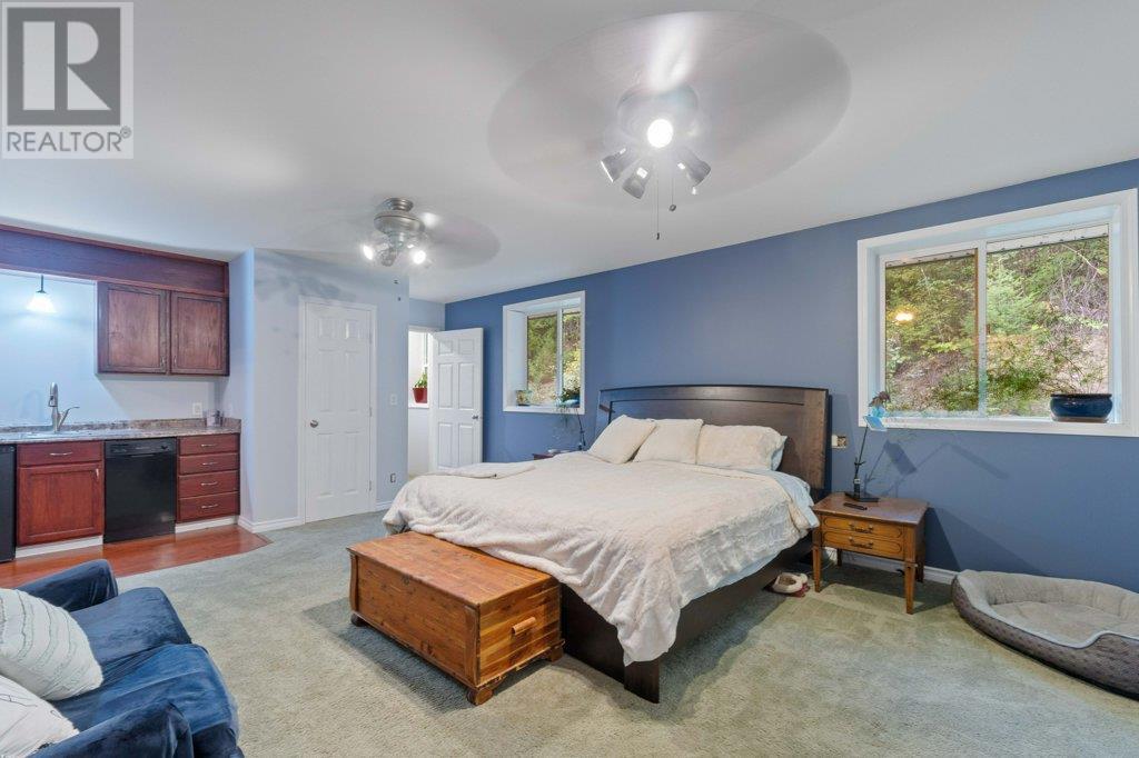 9048 Hummingbird Drive, Swansea Point, British Columbia  V0E 2K2 - Photo 42 - 10342317