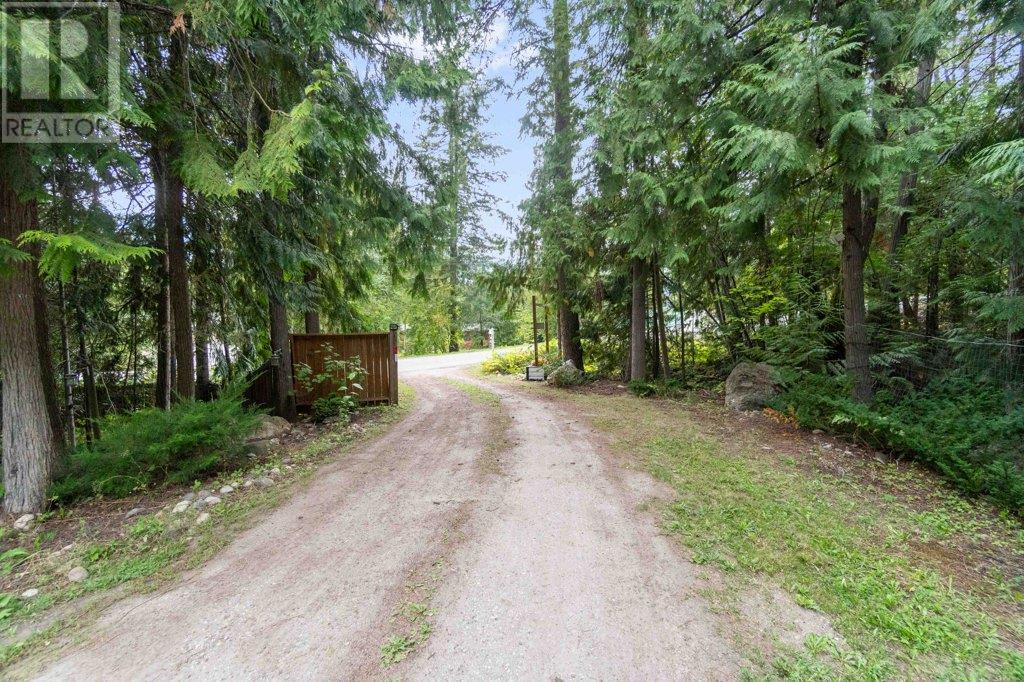 9048 Hummingbird Drive, Swansea Point, British Columbia  V0E 2K2 - Photo 81 - 10342317
